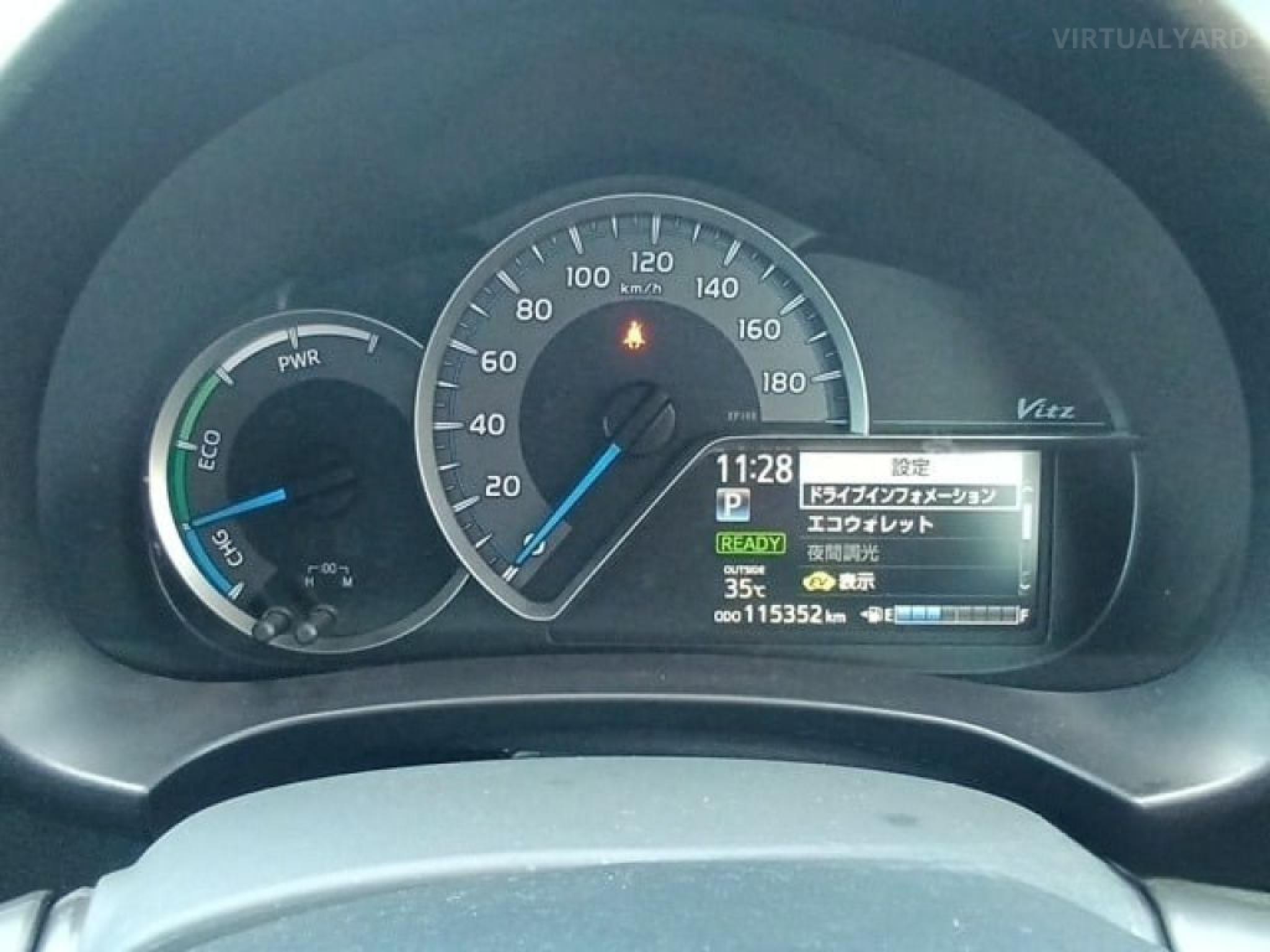 TOYOTA VITZ