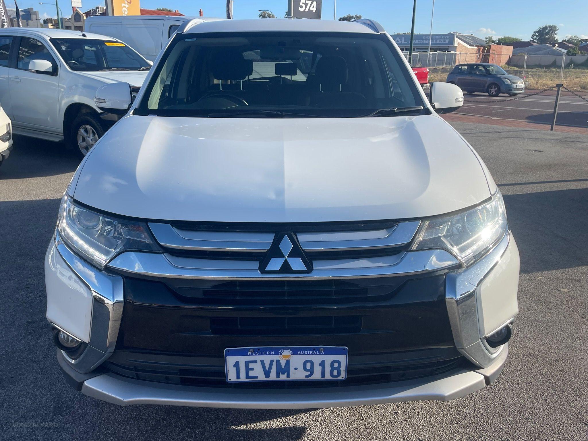 MITSUBISHI OUTLANDER