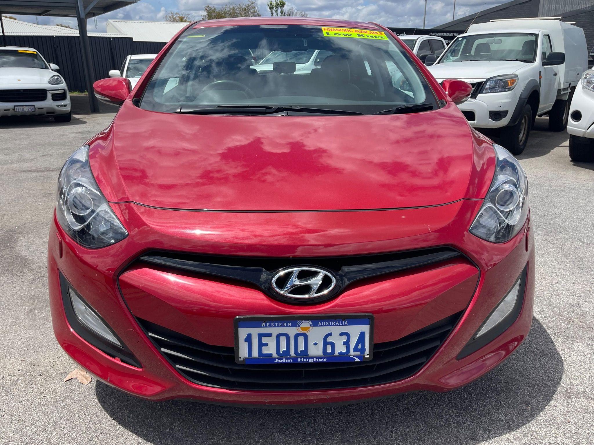 HYUNDAI i30