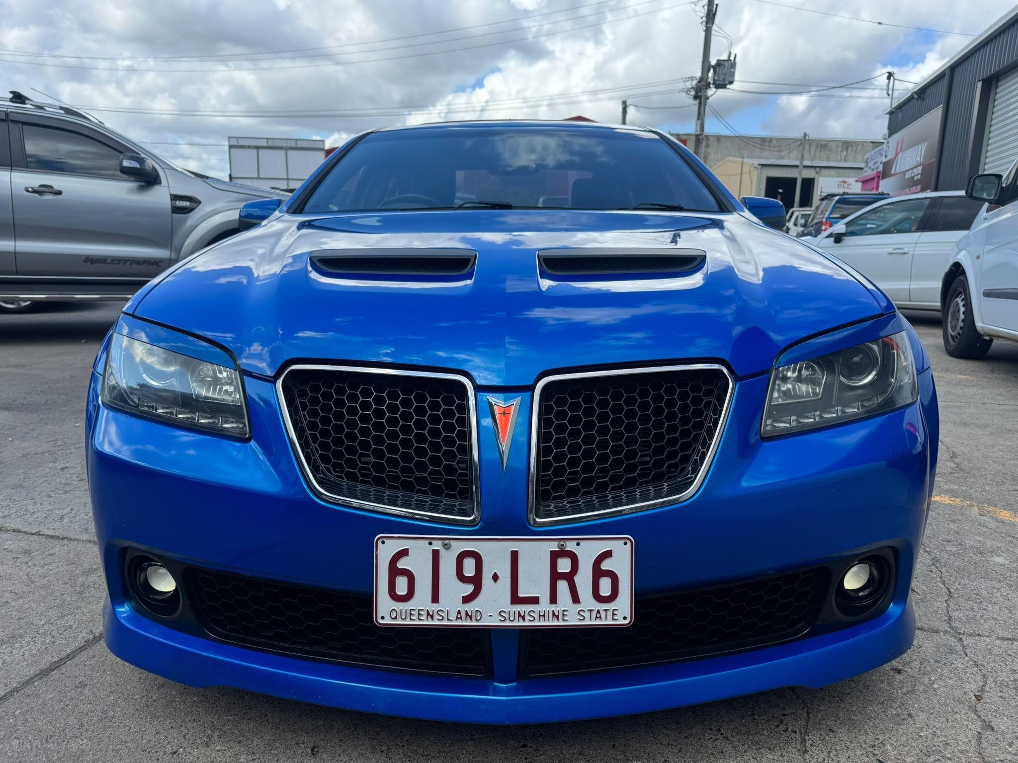 HOLDEN COMMODORE