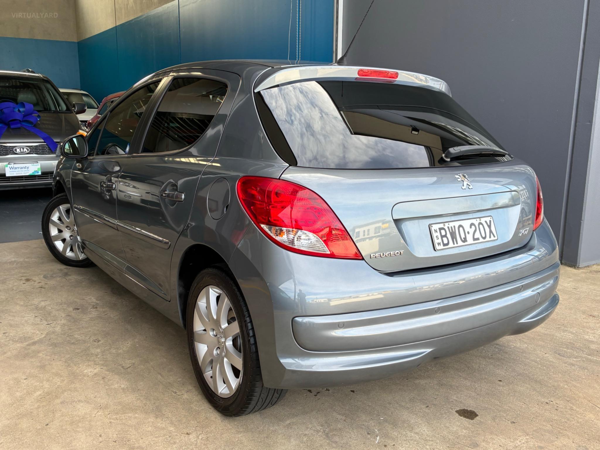 PEUGEOT 207