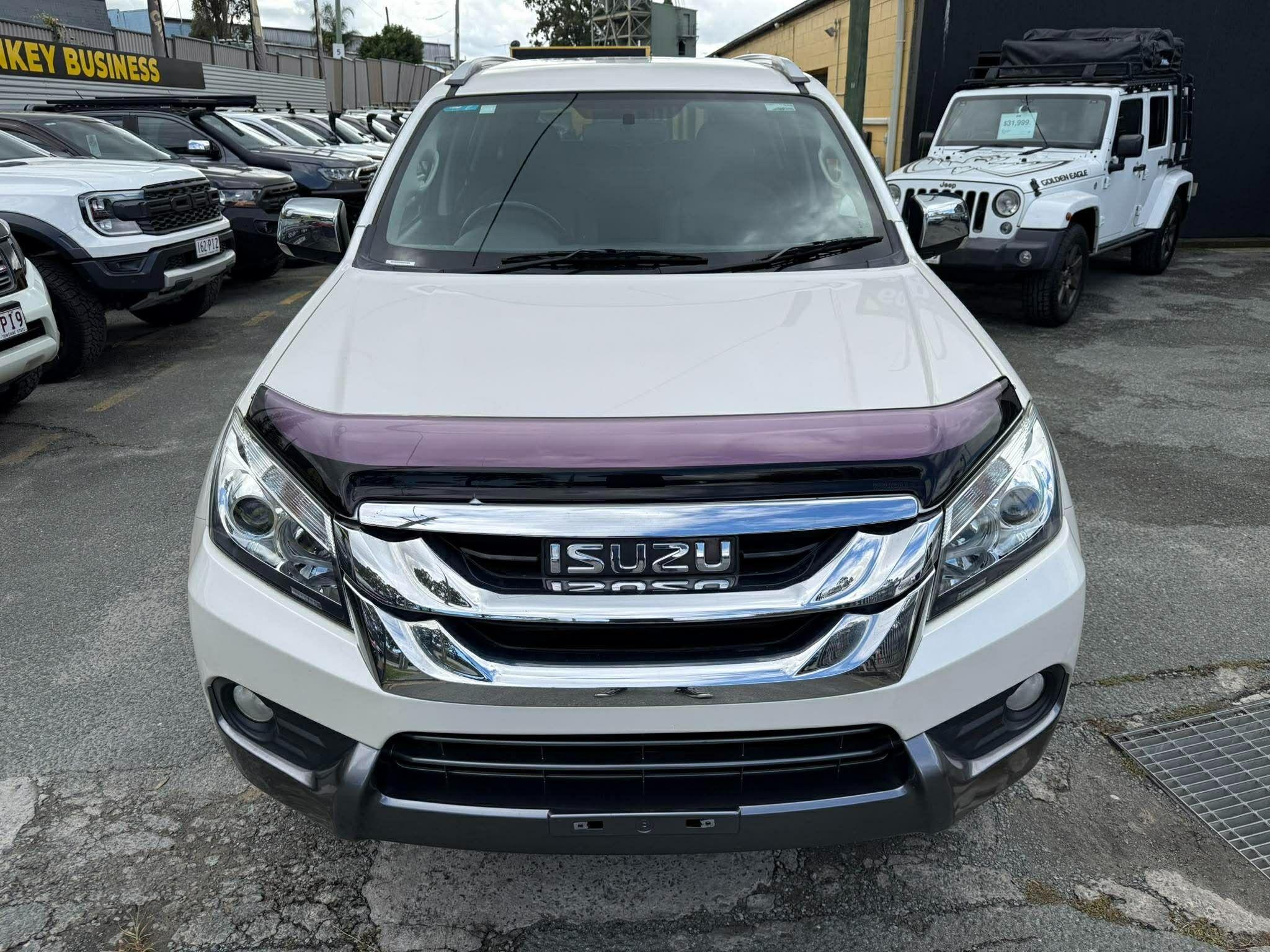 ISUZU MU-X