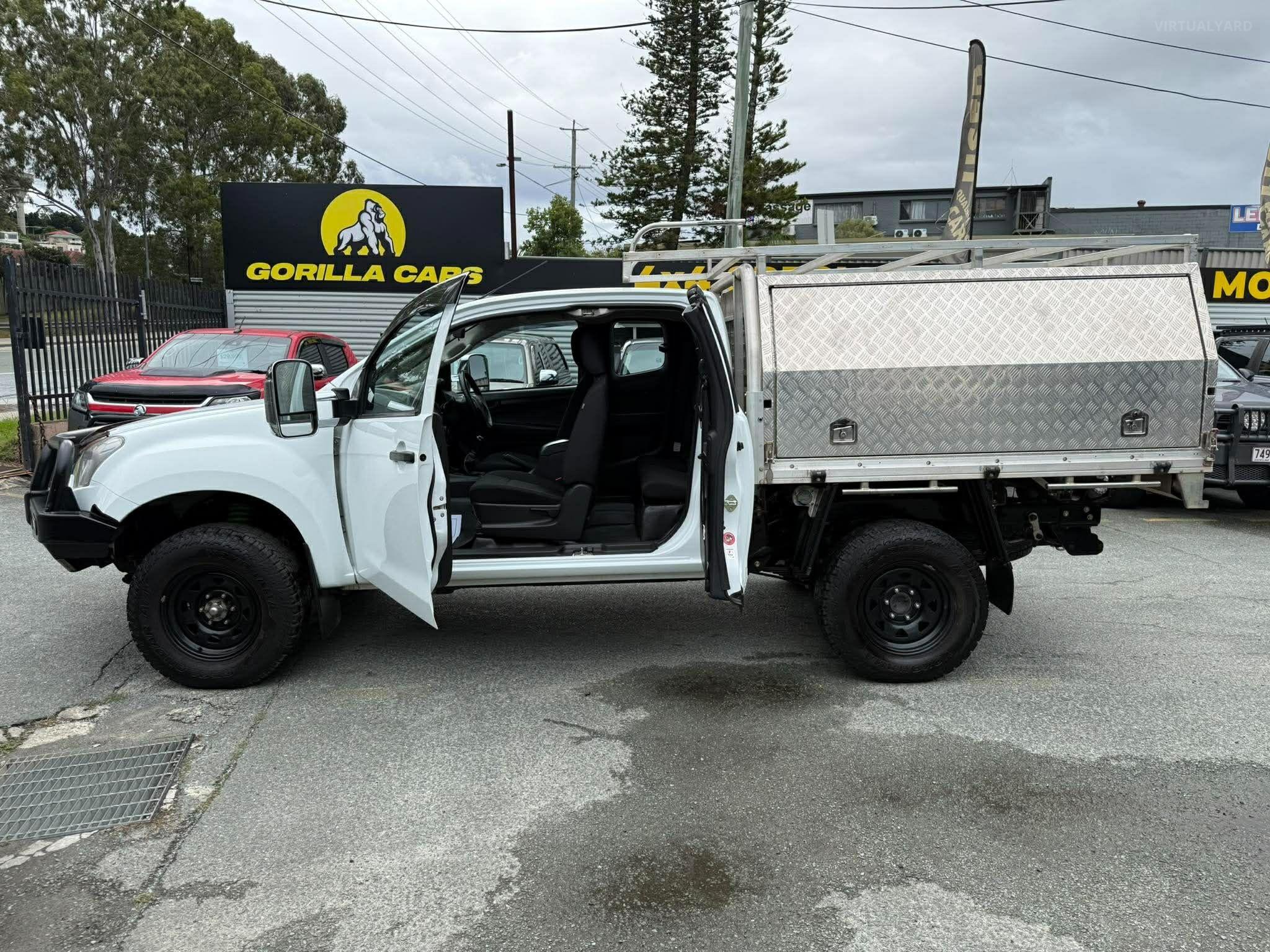 ISUZU D-MAX
