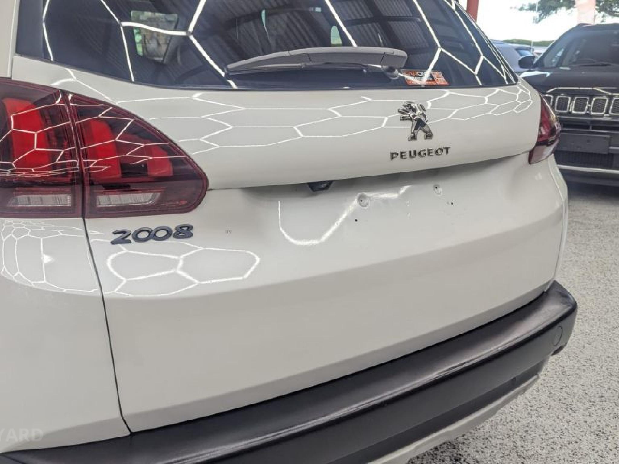 PEUGEOT 2008
