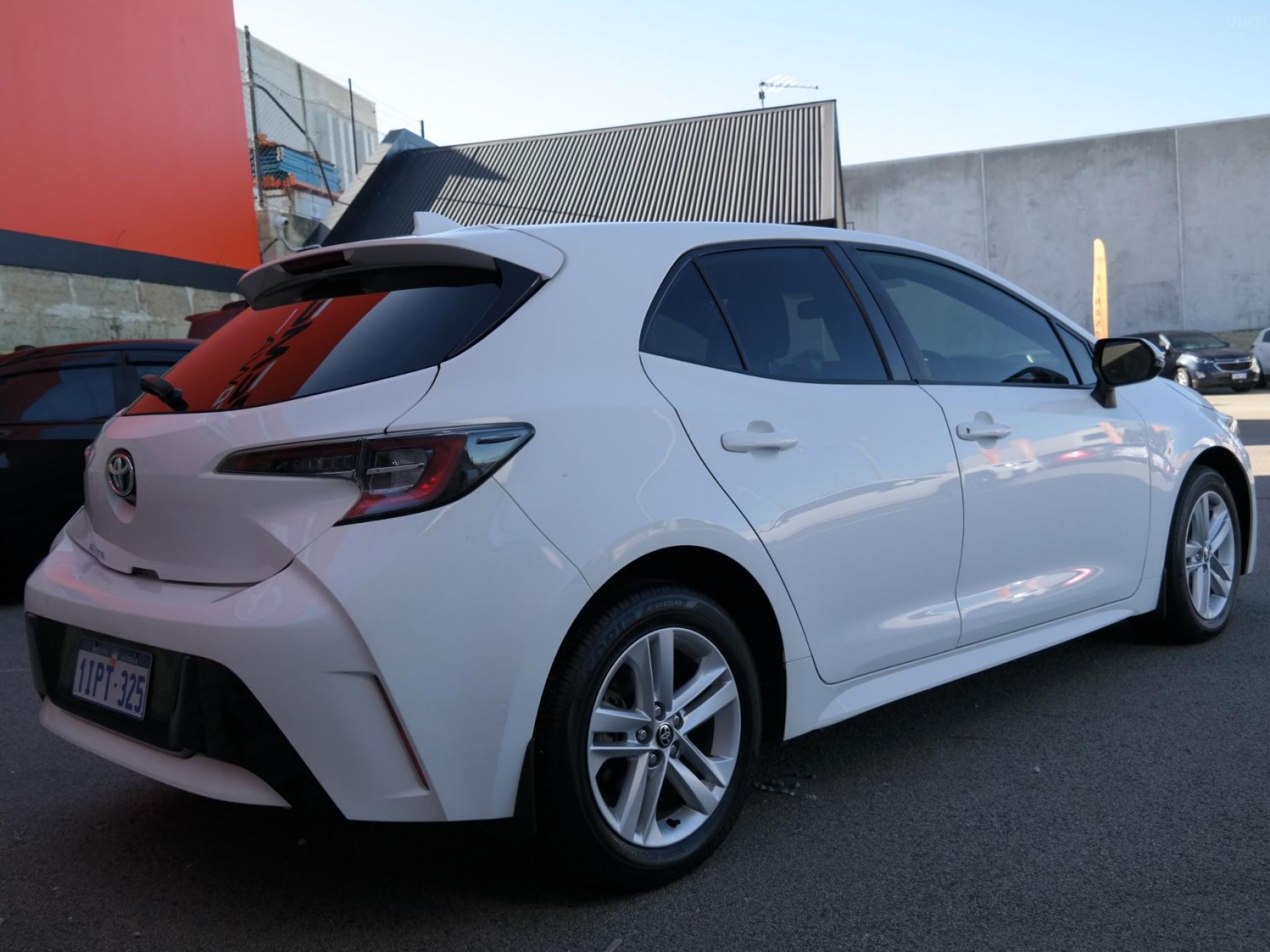 TOYOTA COROLLA