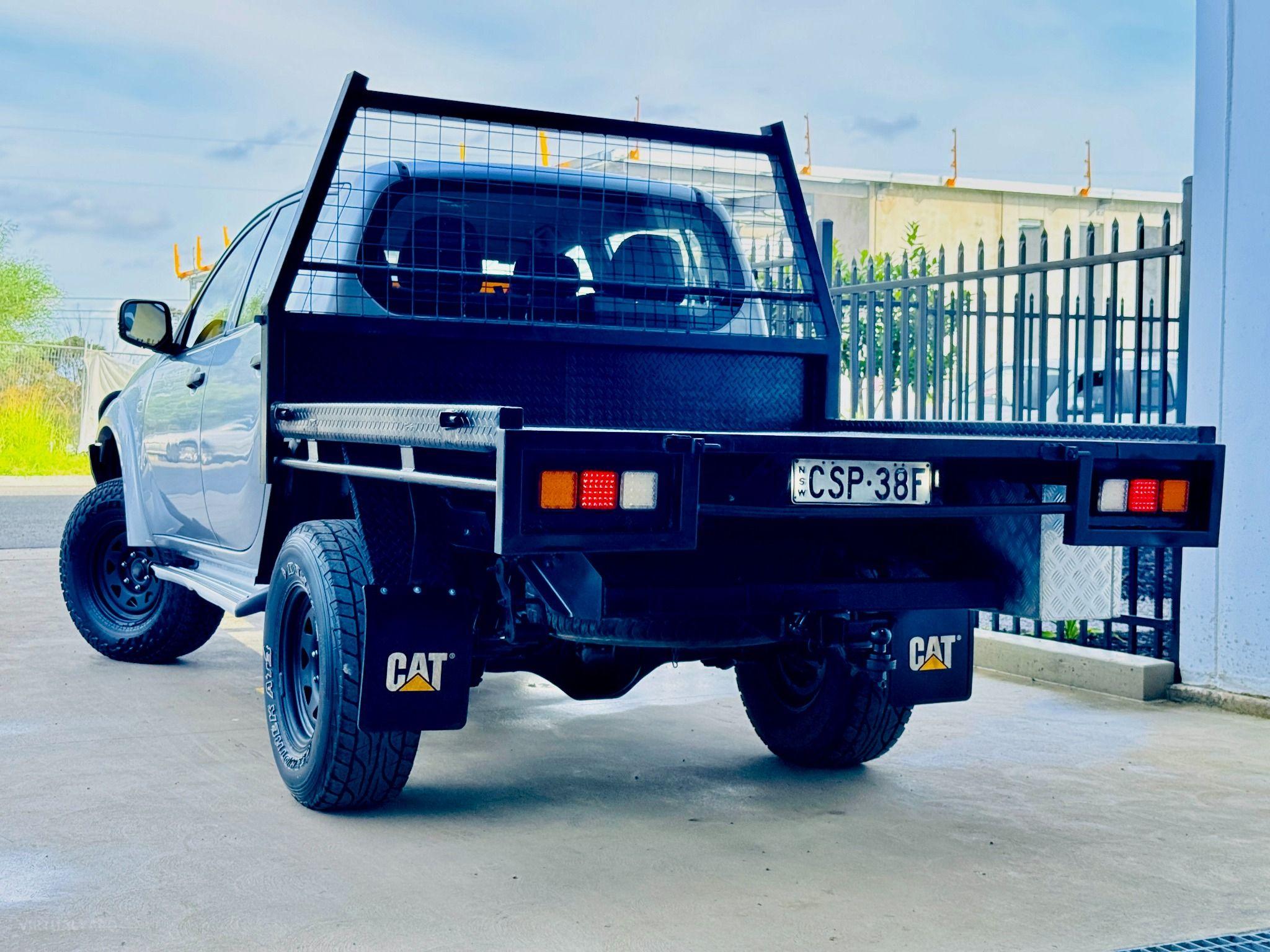 MITSUBISHI TRITON