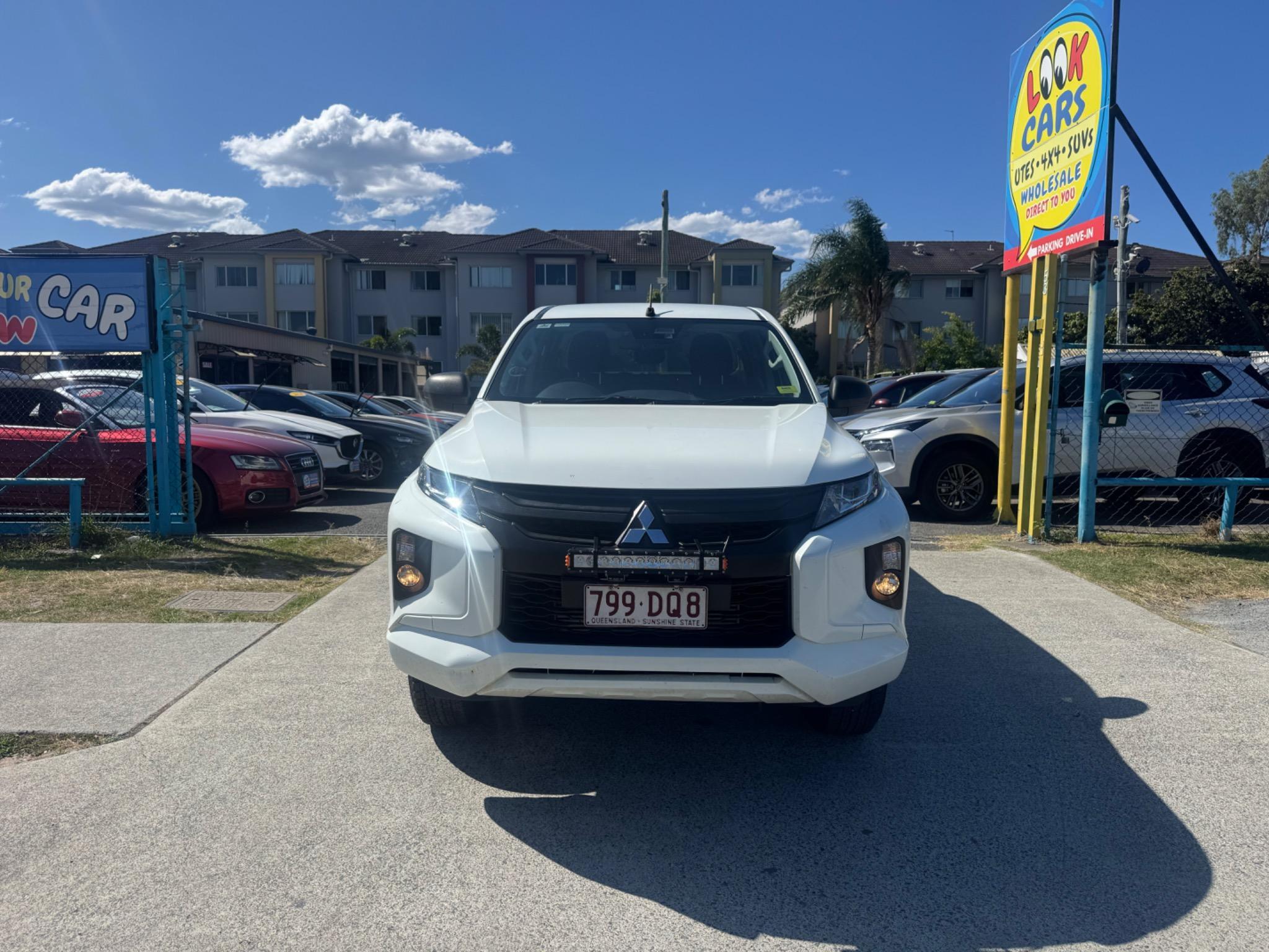 MITSUBISHI TRITON