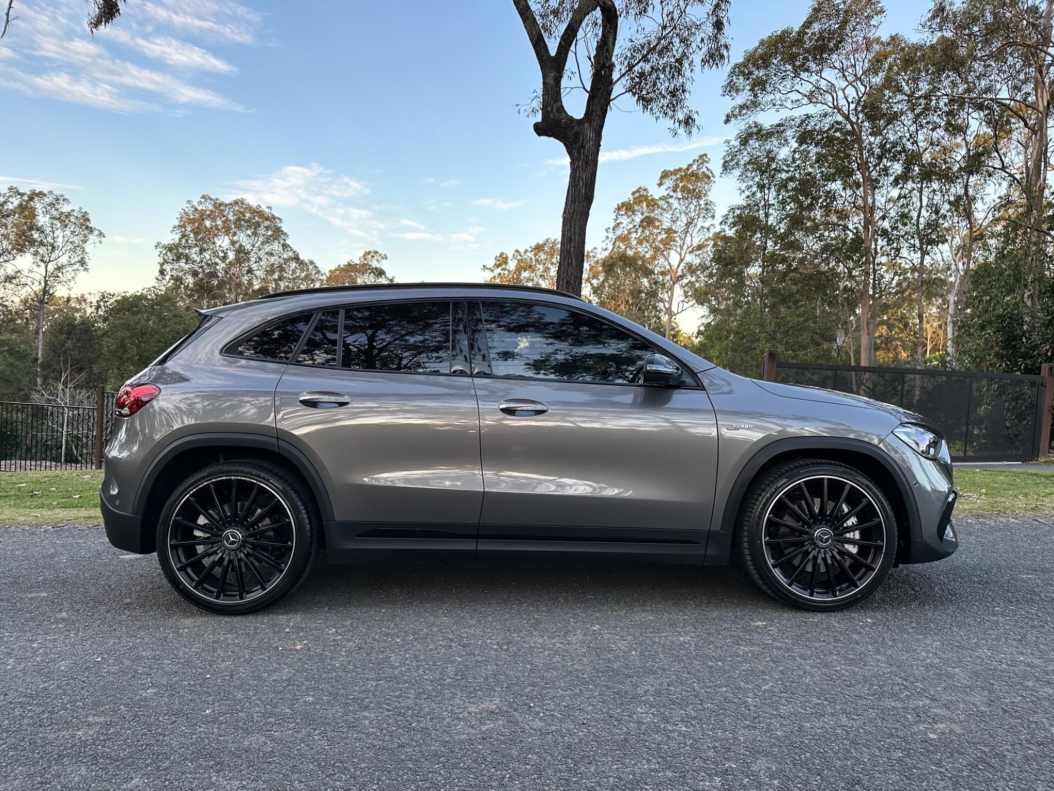 MERCEDES-AMG GLA