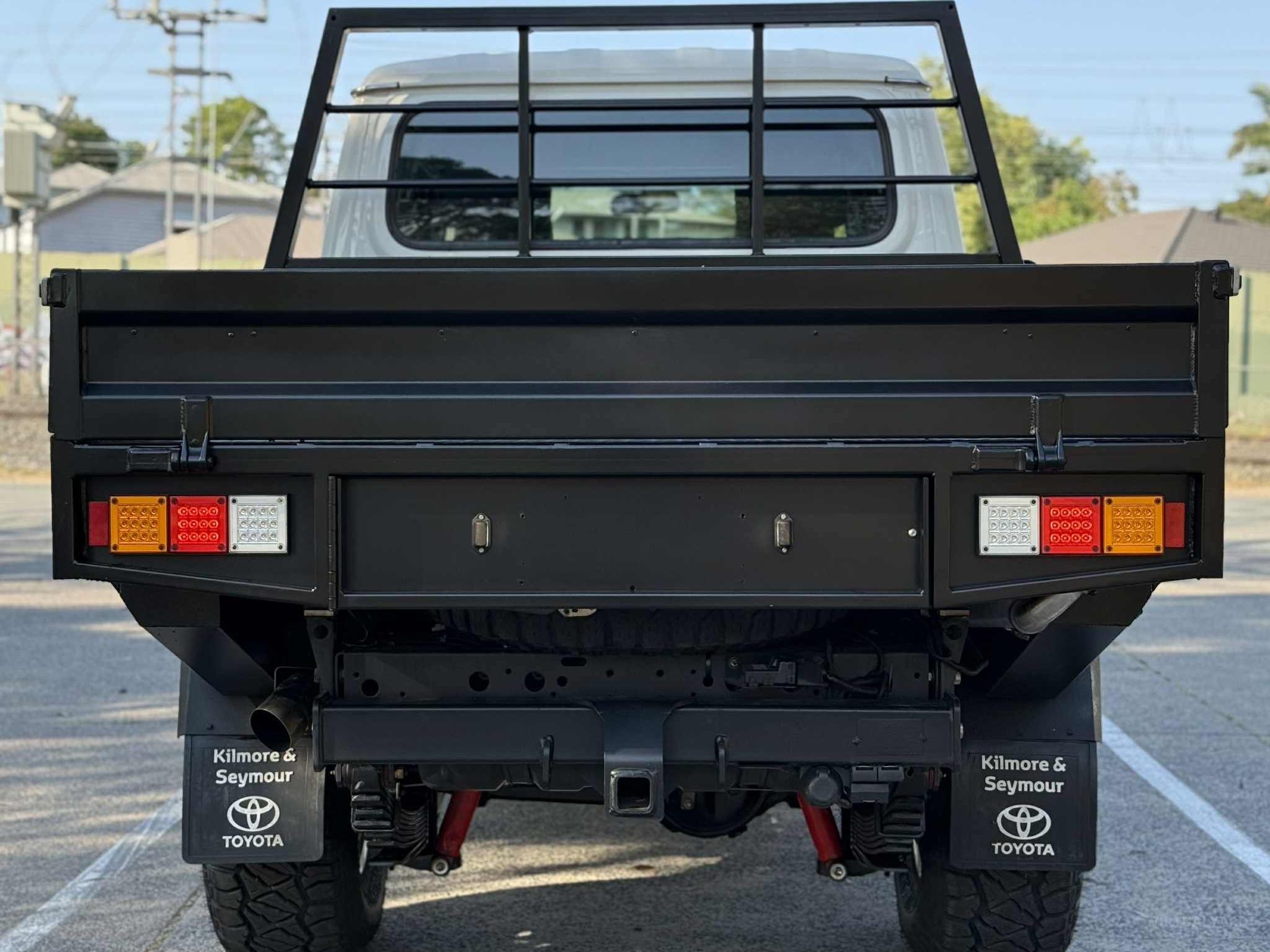 TOYOTA LANDCRUISER