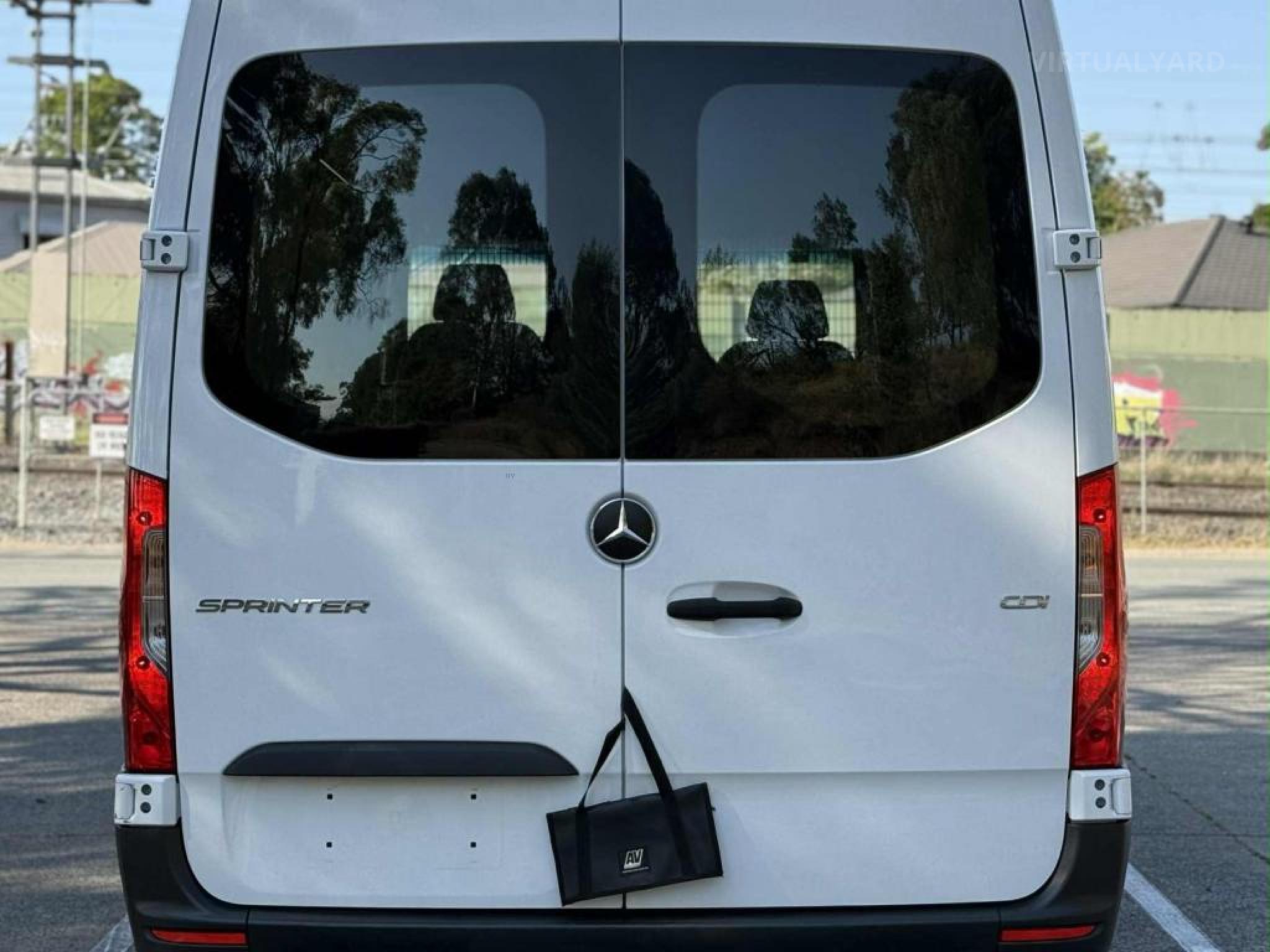 MERCEDES-BENZ SPRINTER