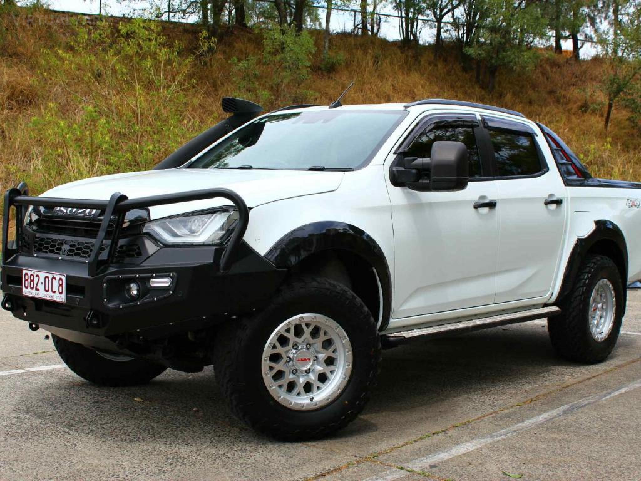 ISUZU D-MAX