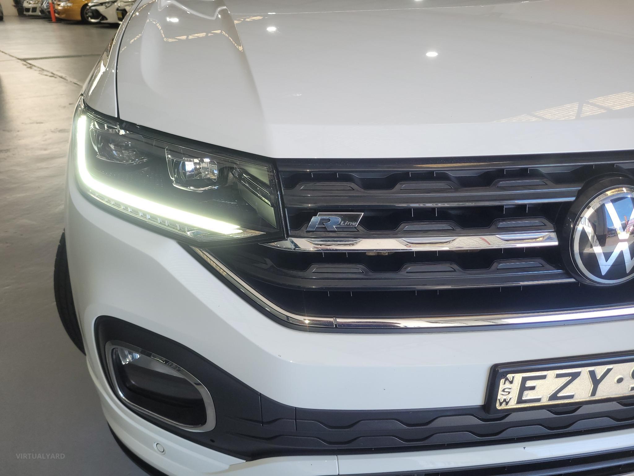 VOLKSWAGEN T-CROSS R-LINE