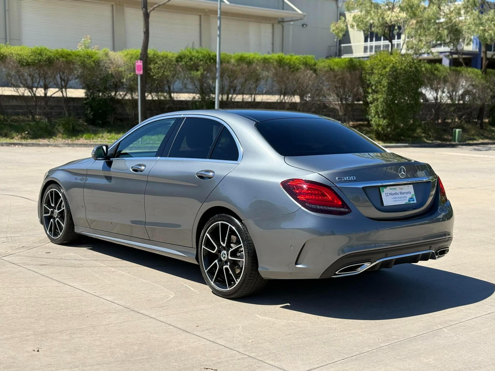 MERCEDES-BENZ C300