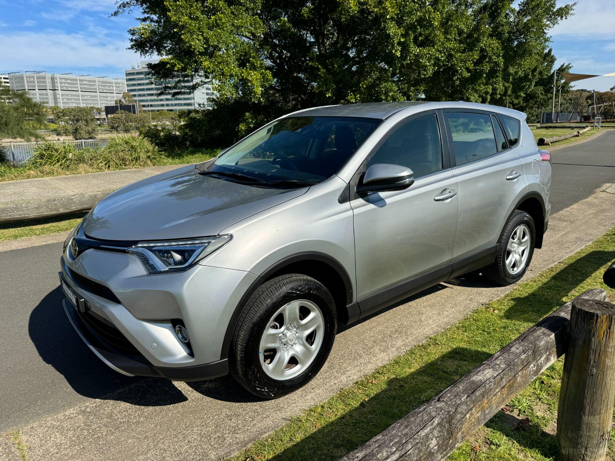 TOYOTA RAV4