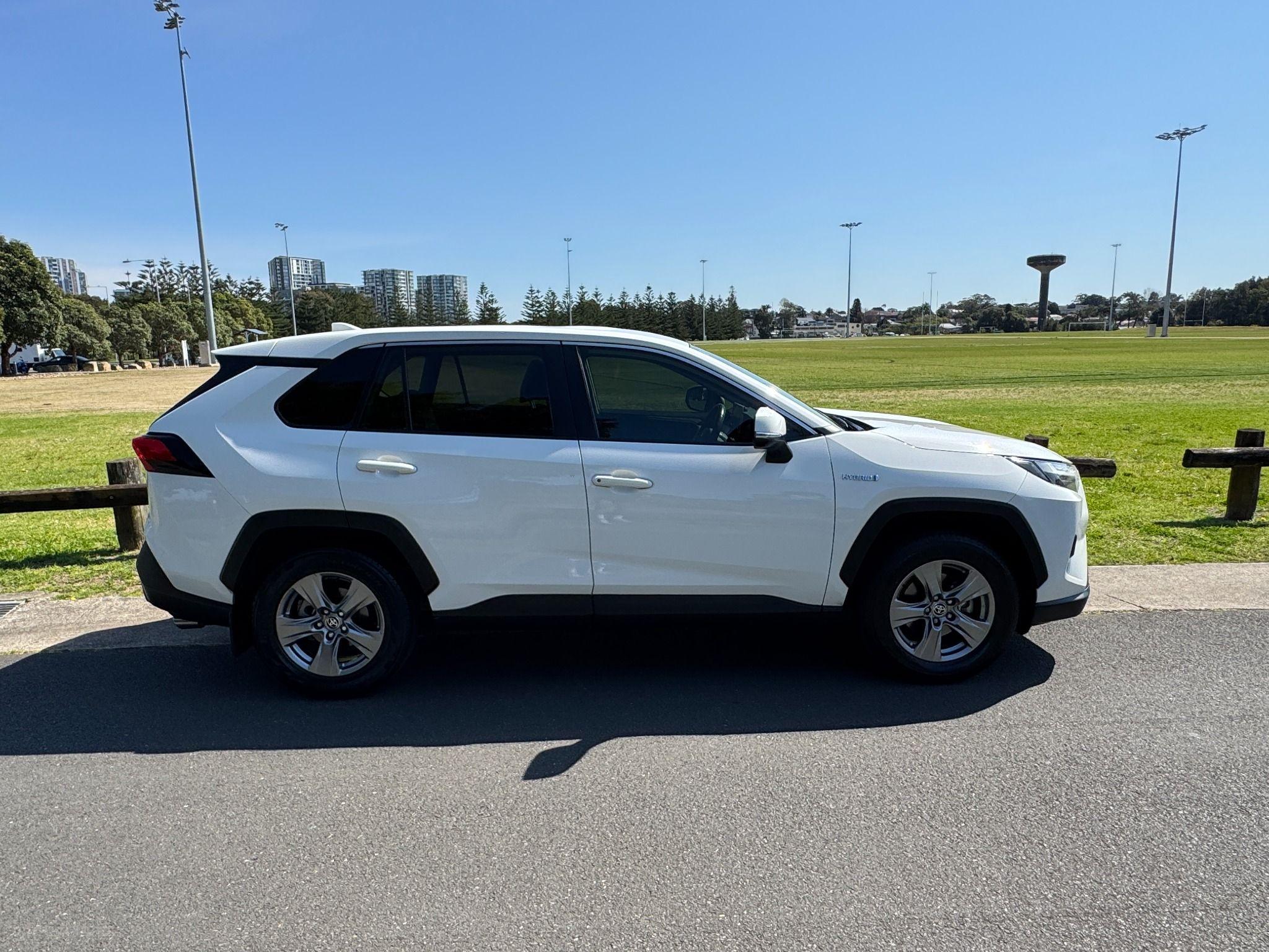 TOYOTA RAV4