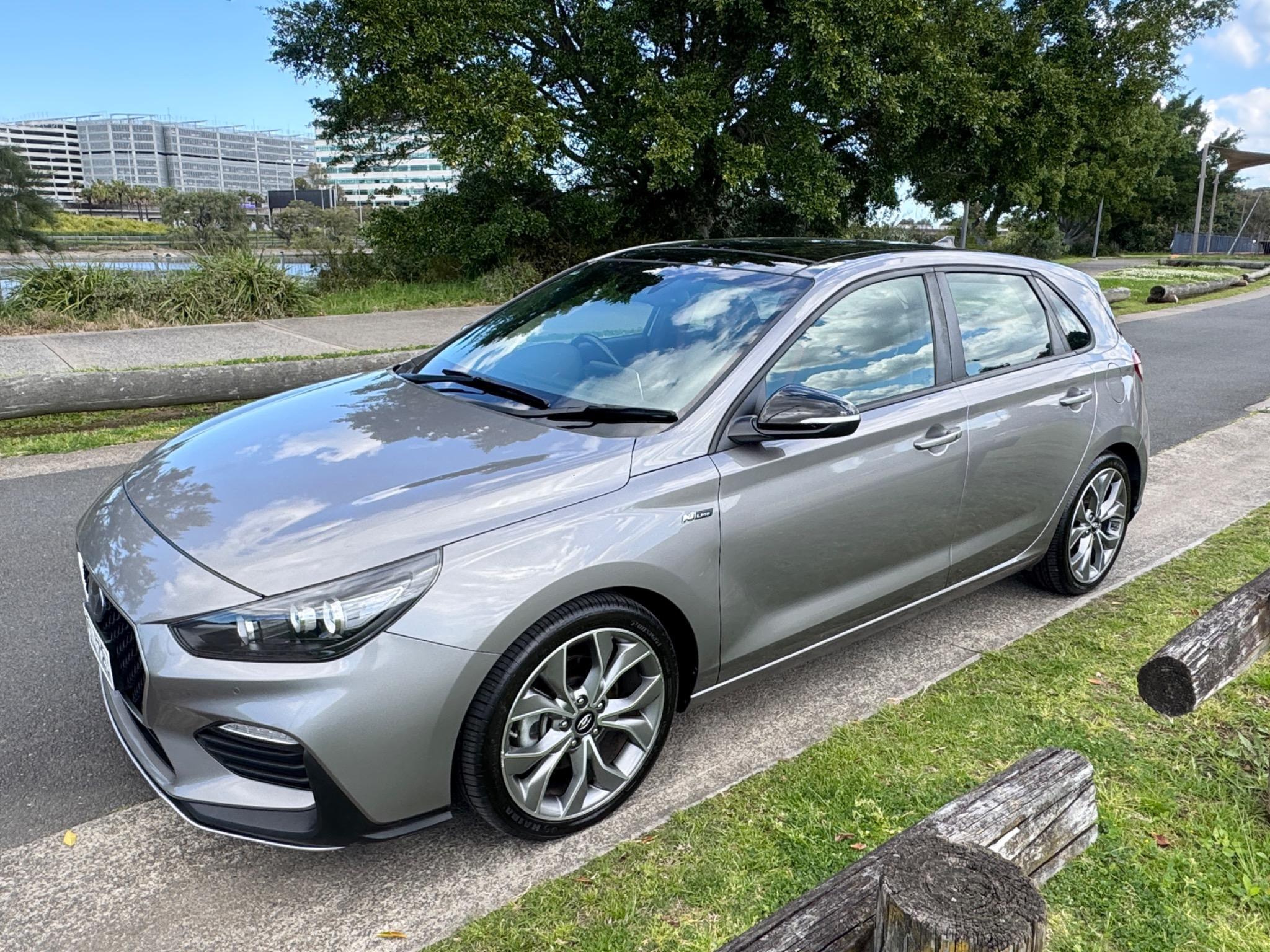 HYUNDAI i30
