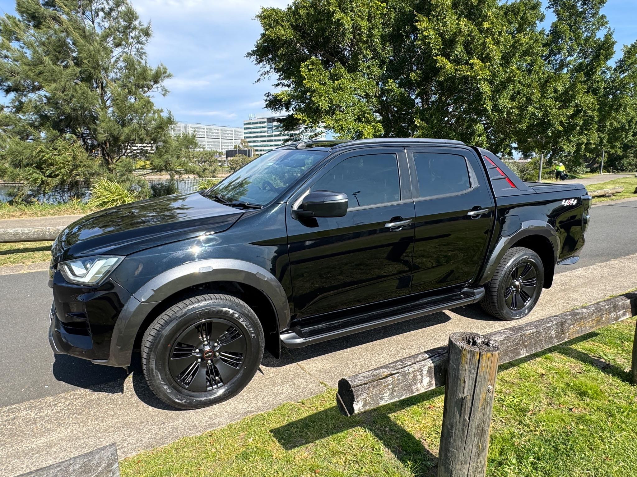 ISUZU D-MAX