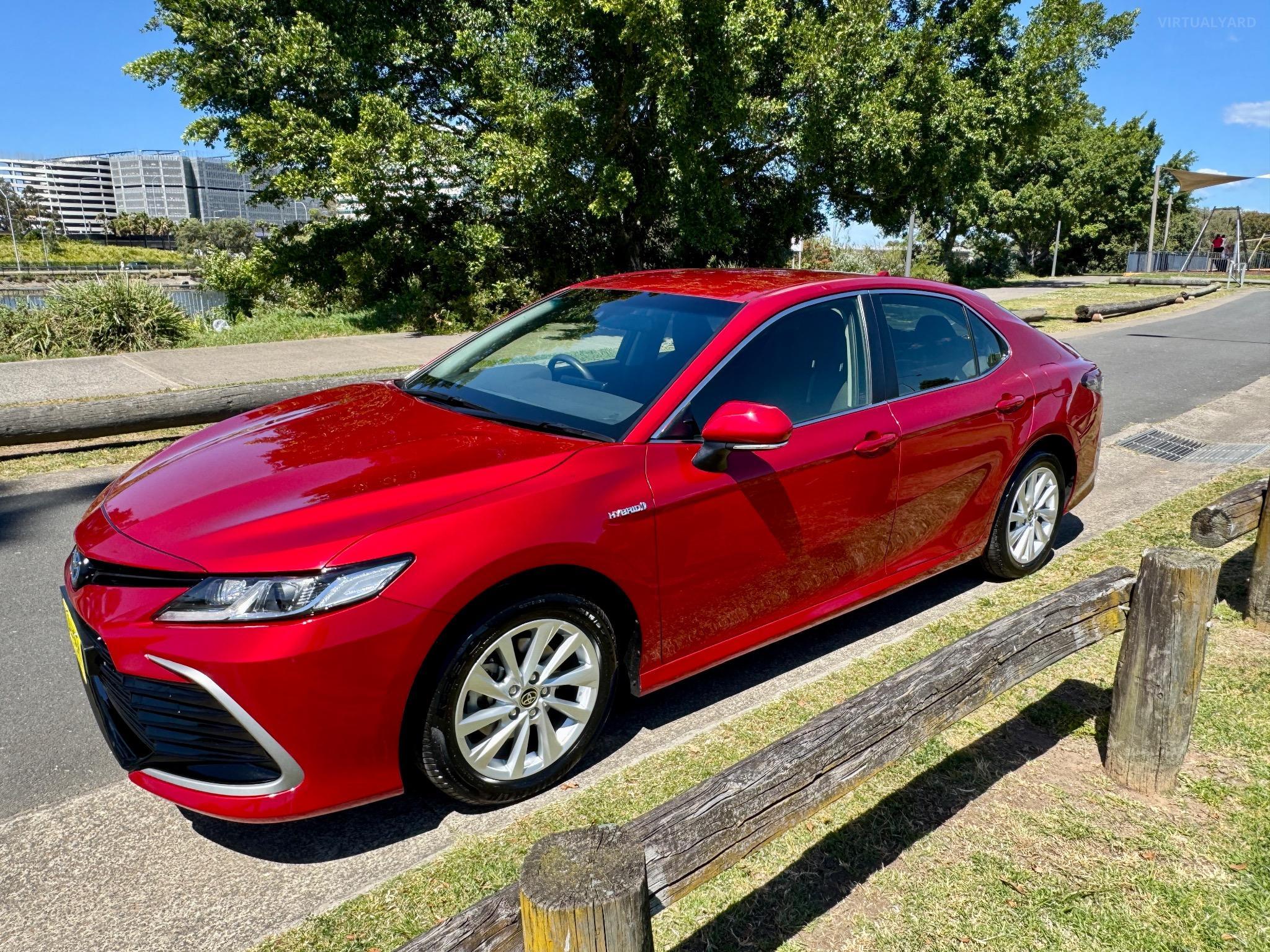 TOYOTA CAMRY