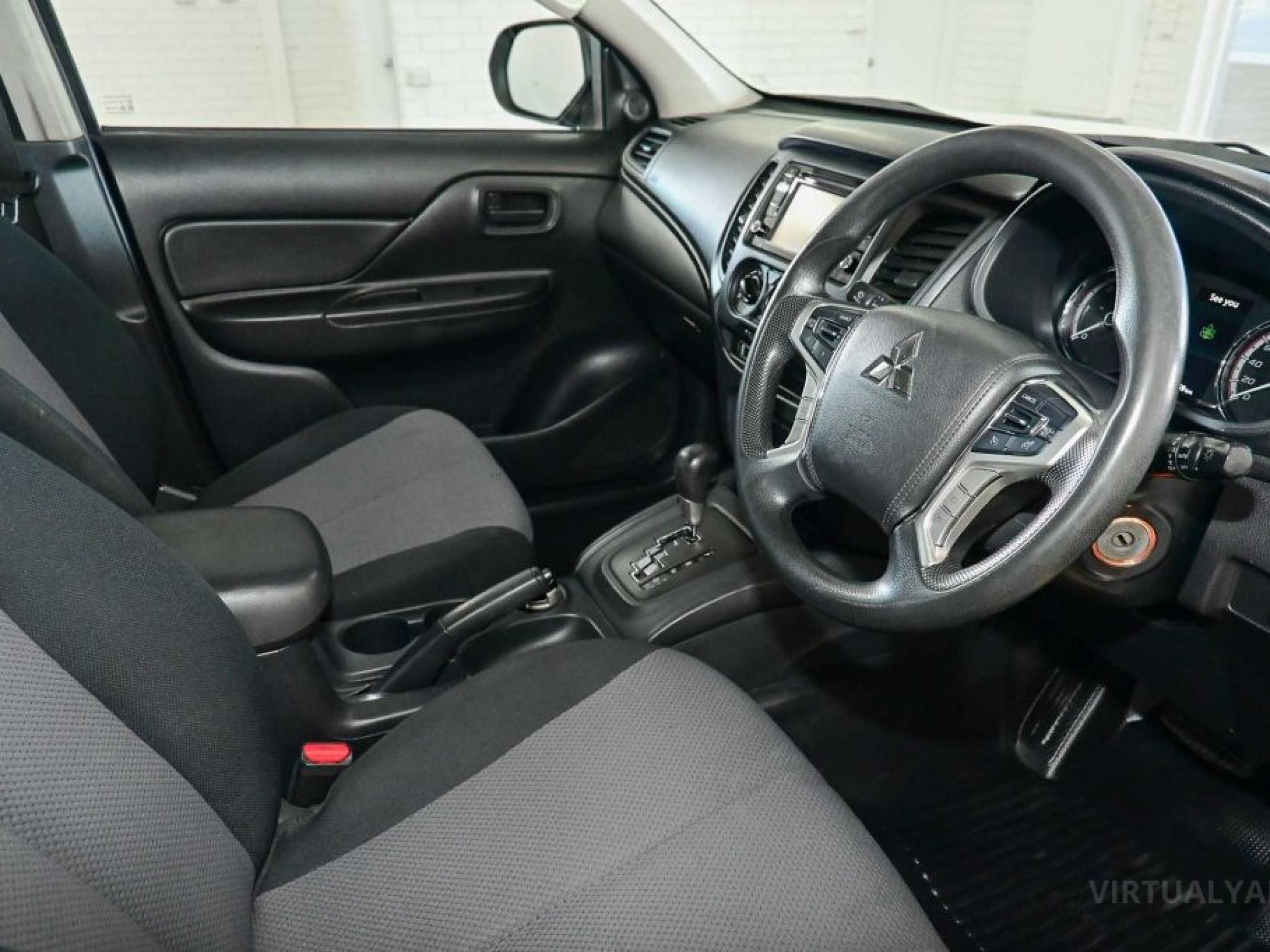 MITSUBISHI TRITON