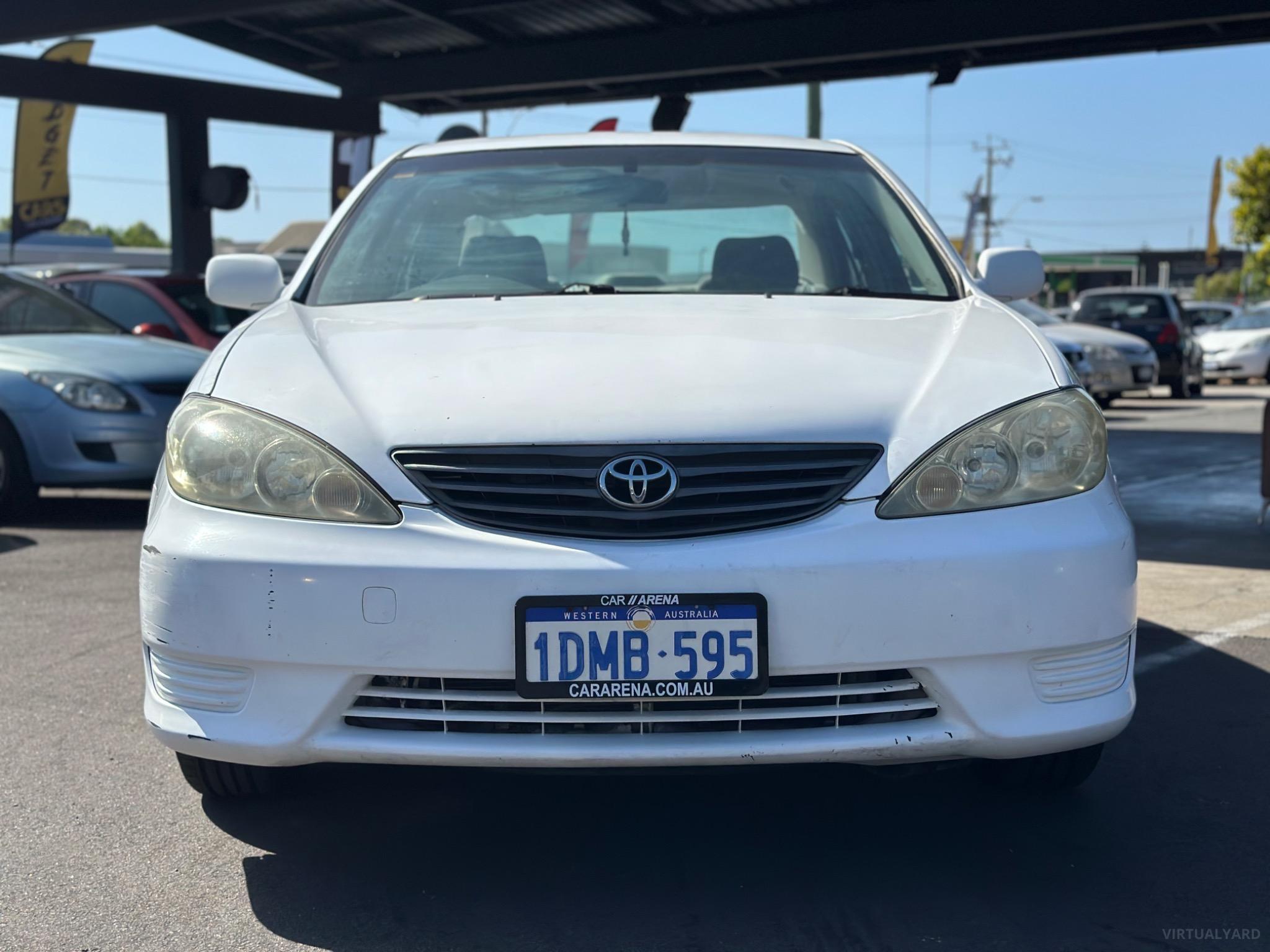 TOYOTA CAMRY