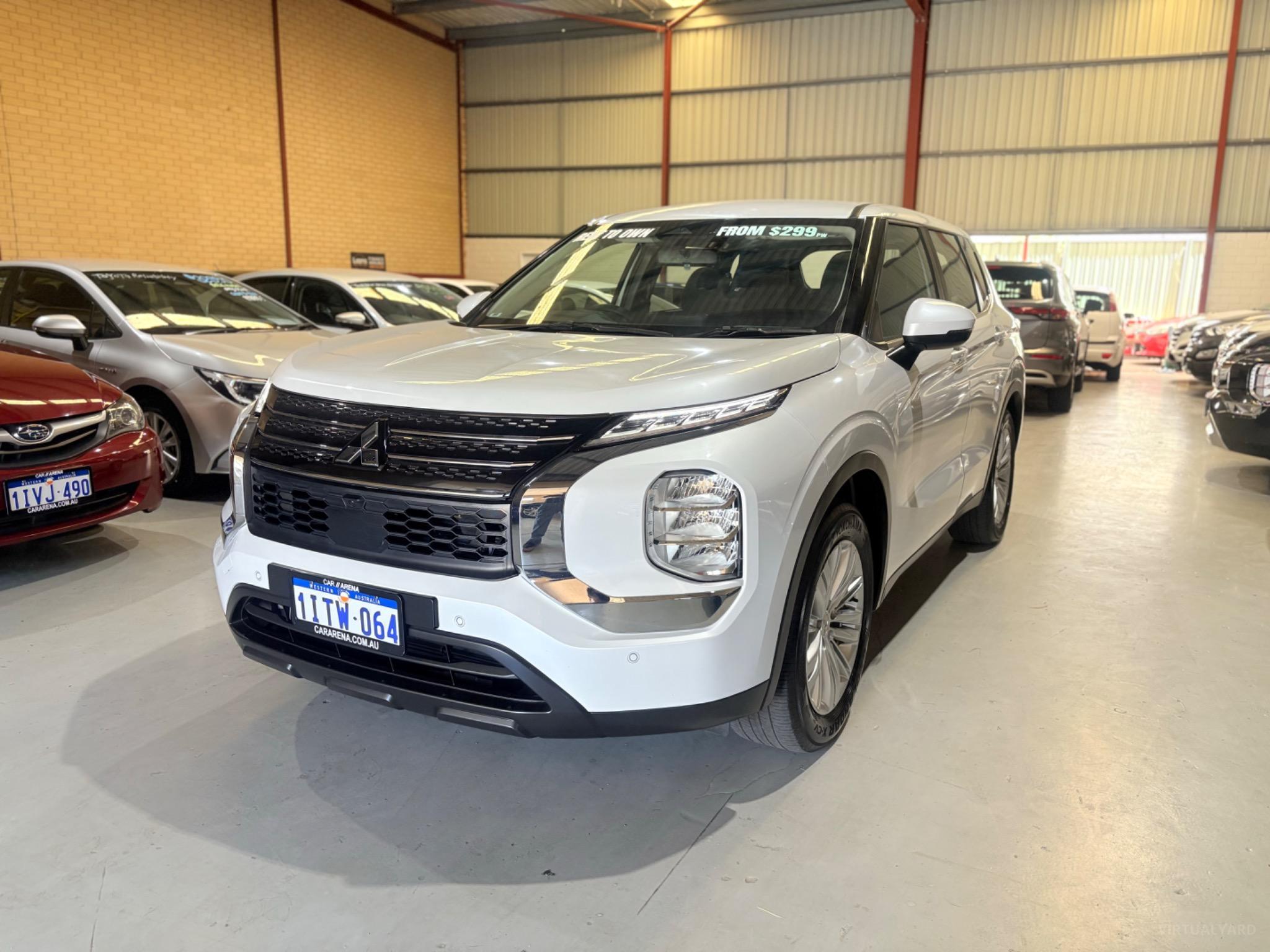 MITSUBISHI OUTLANDER