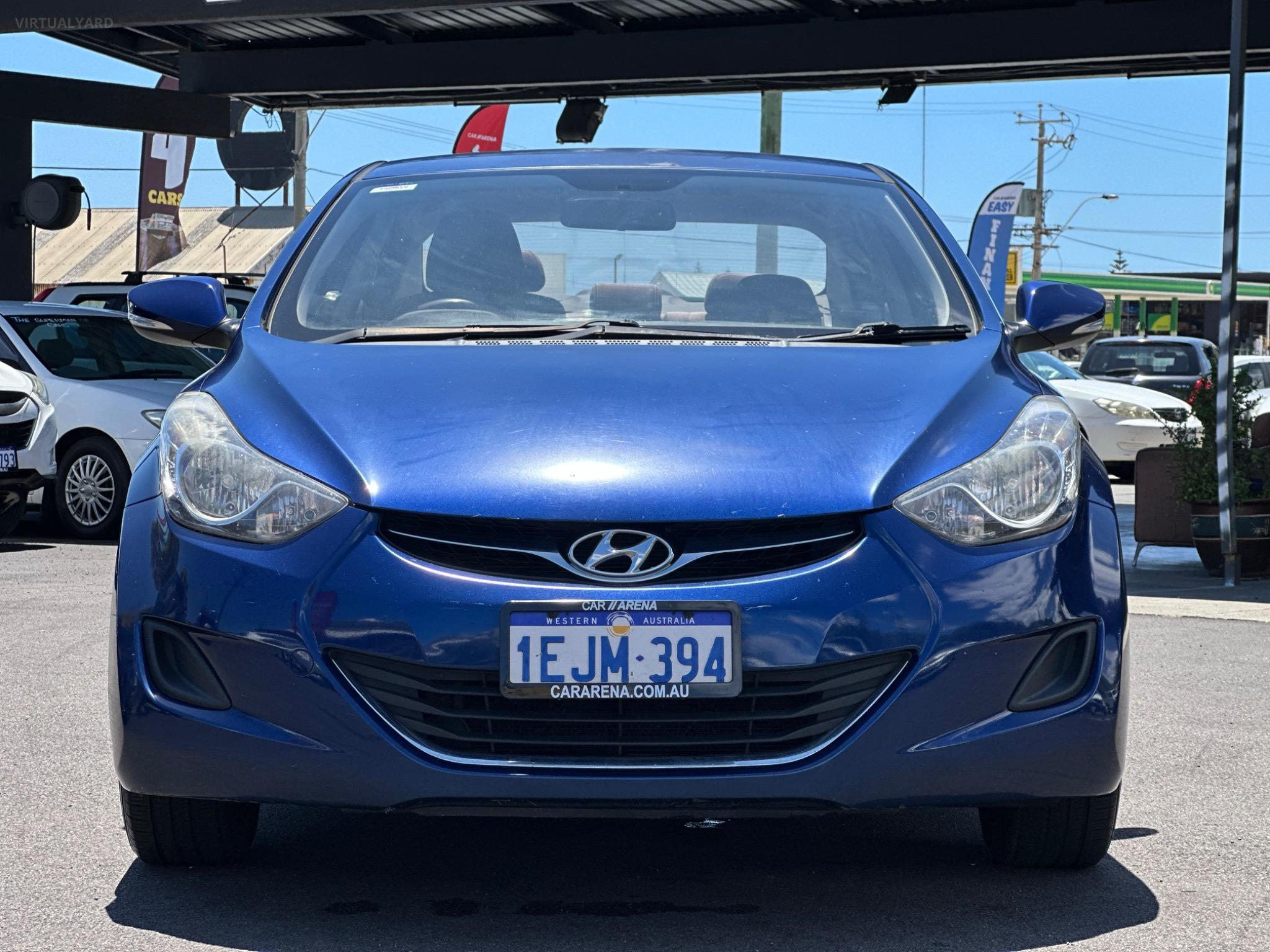 HYUNDAI ELANTRA