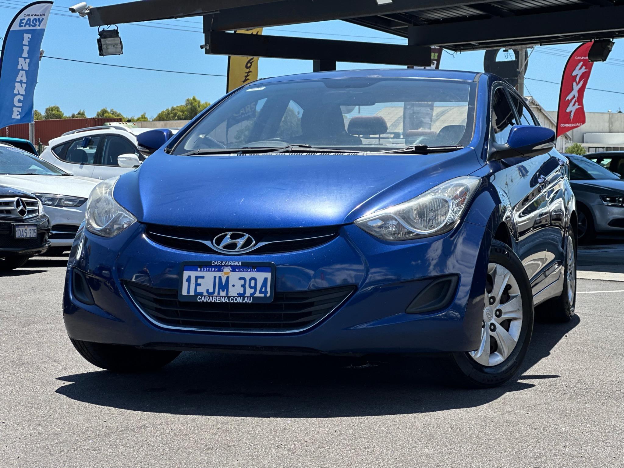 HYUNDAI ELANTRA