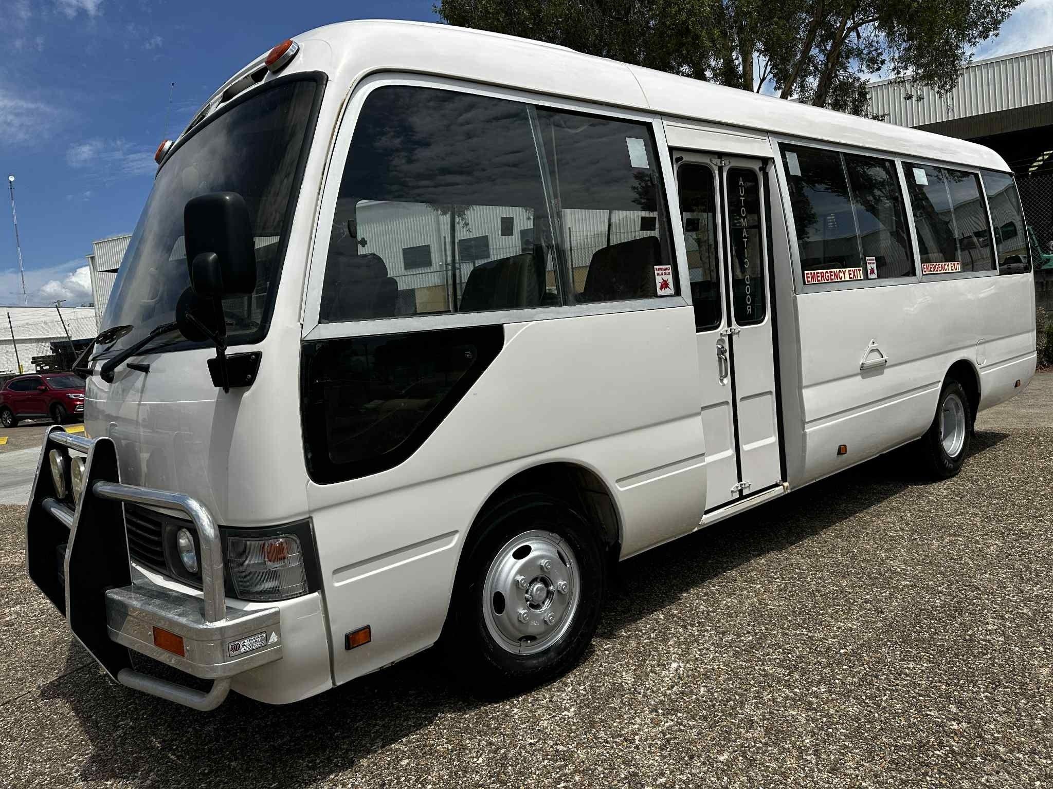 TOYOTA COASTER