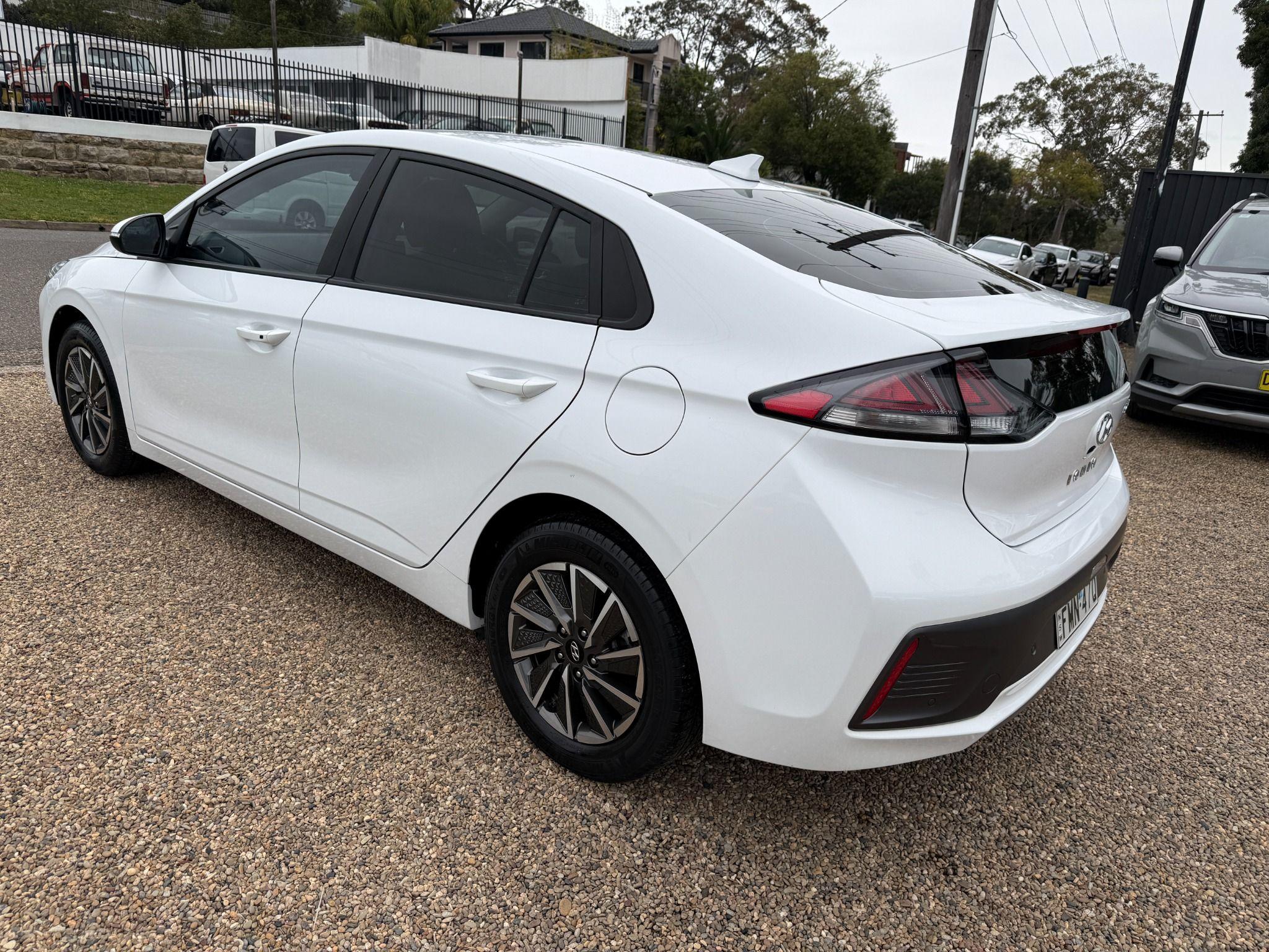 HYUNDAI IONIQ