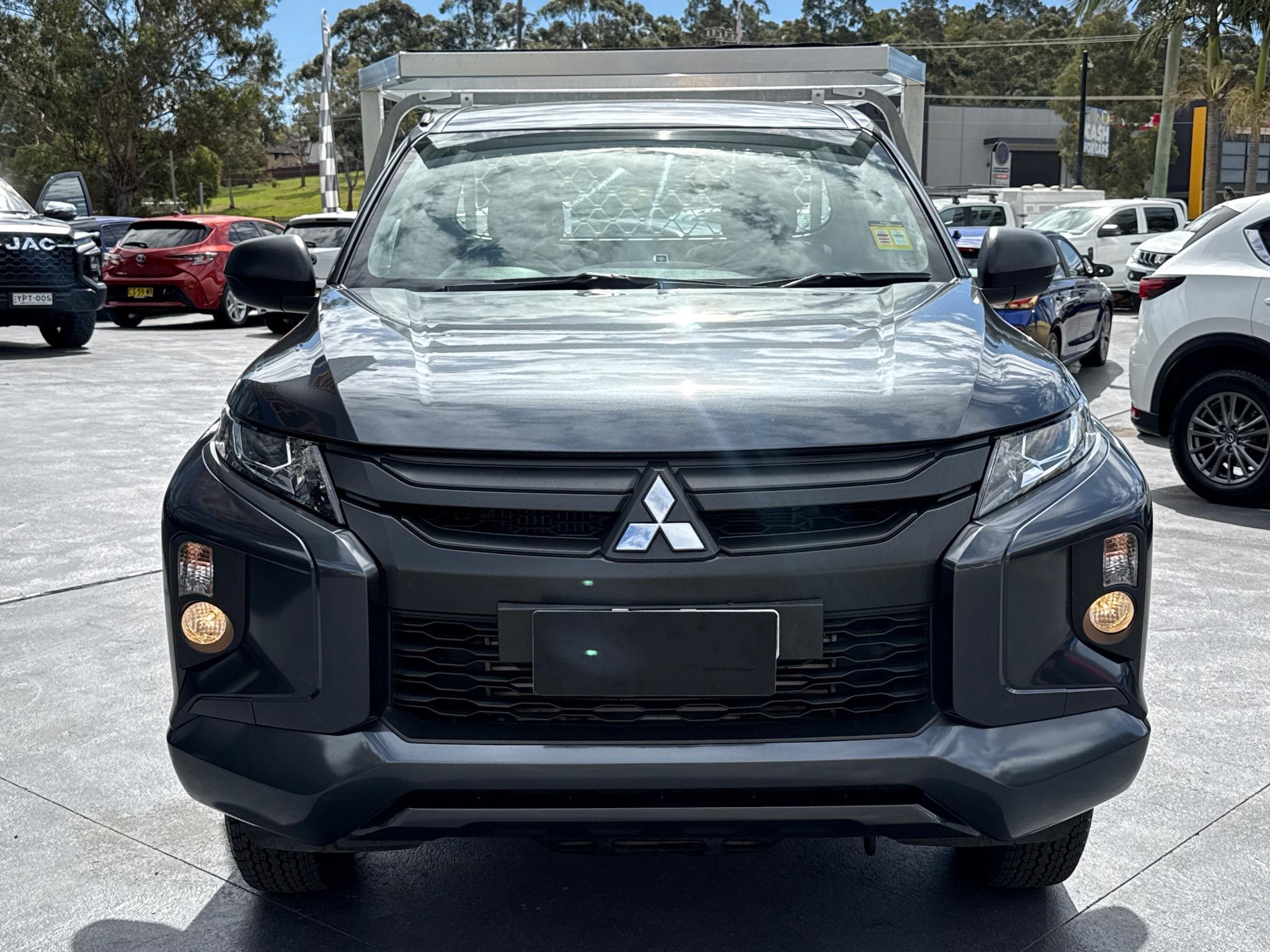 Mitsubishi Triton