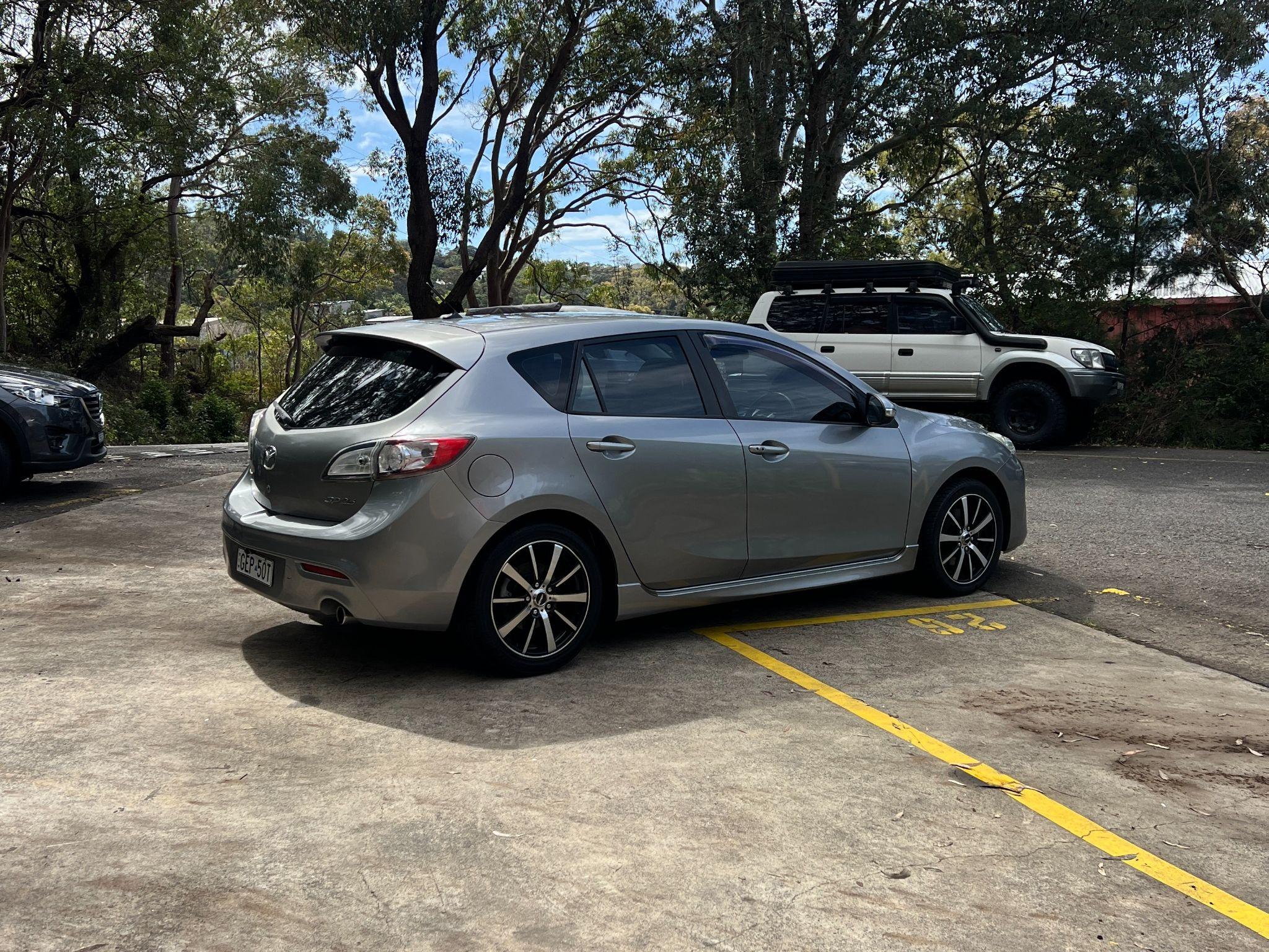MAZDA MAZDA3