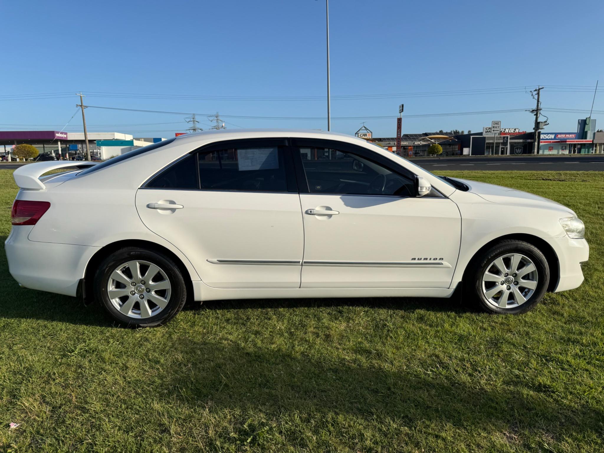TOYOTA AURION