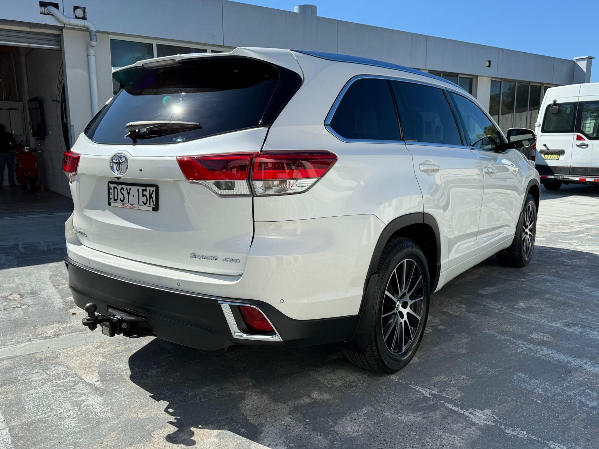 TOYOTA KLUGER