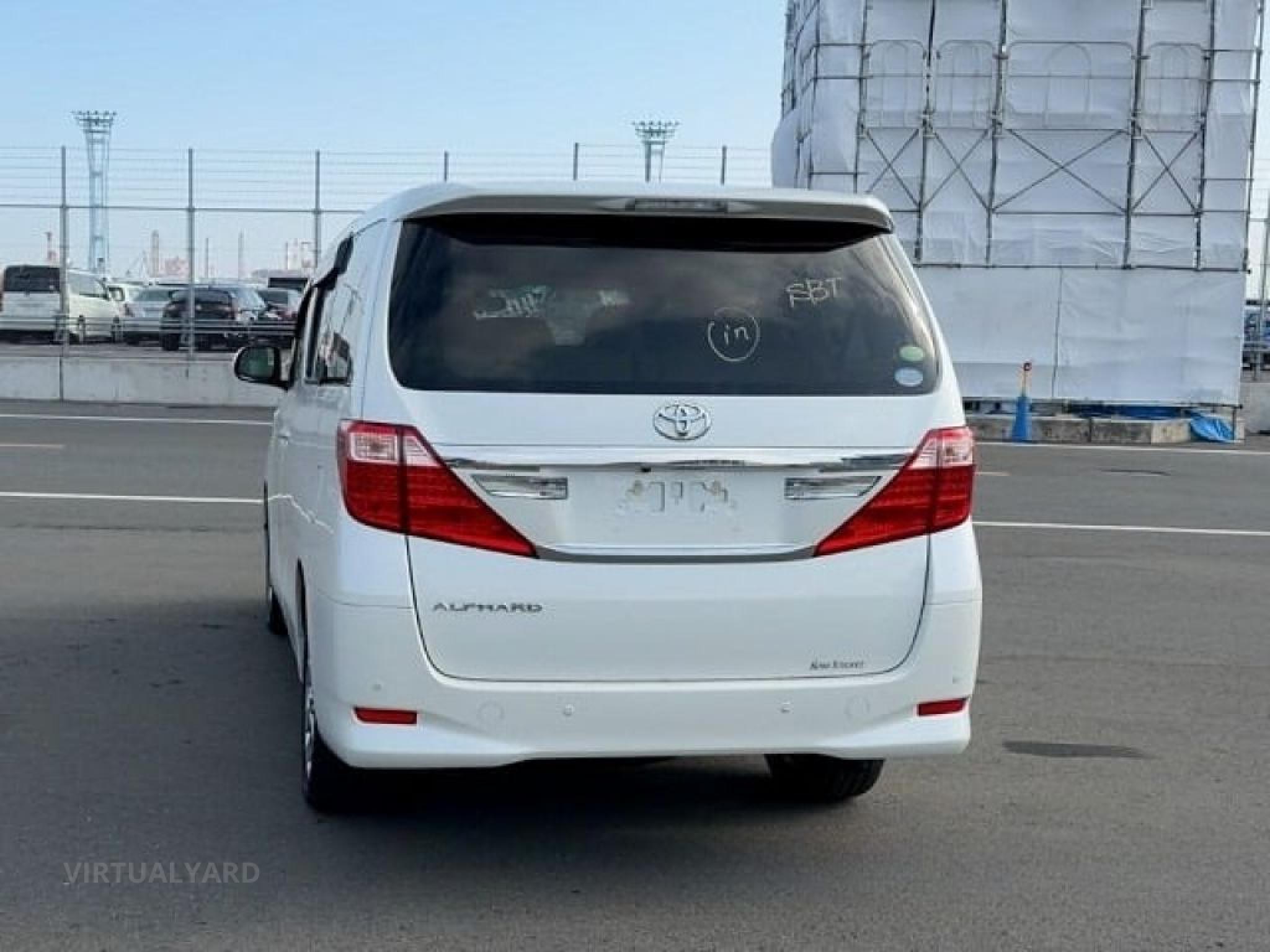 TOYOTA ALPHARD