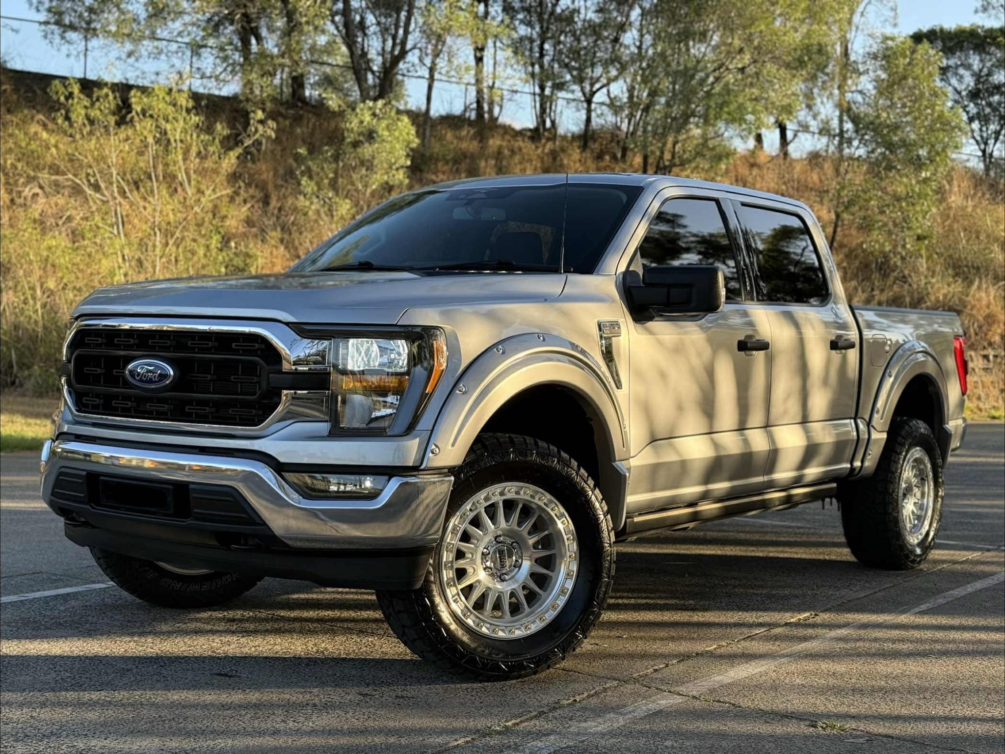 FORD F150