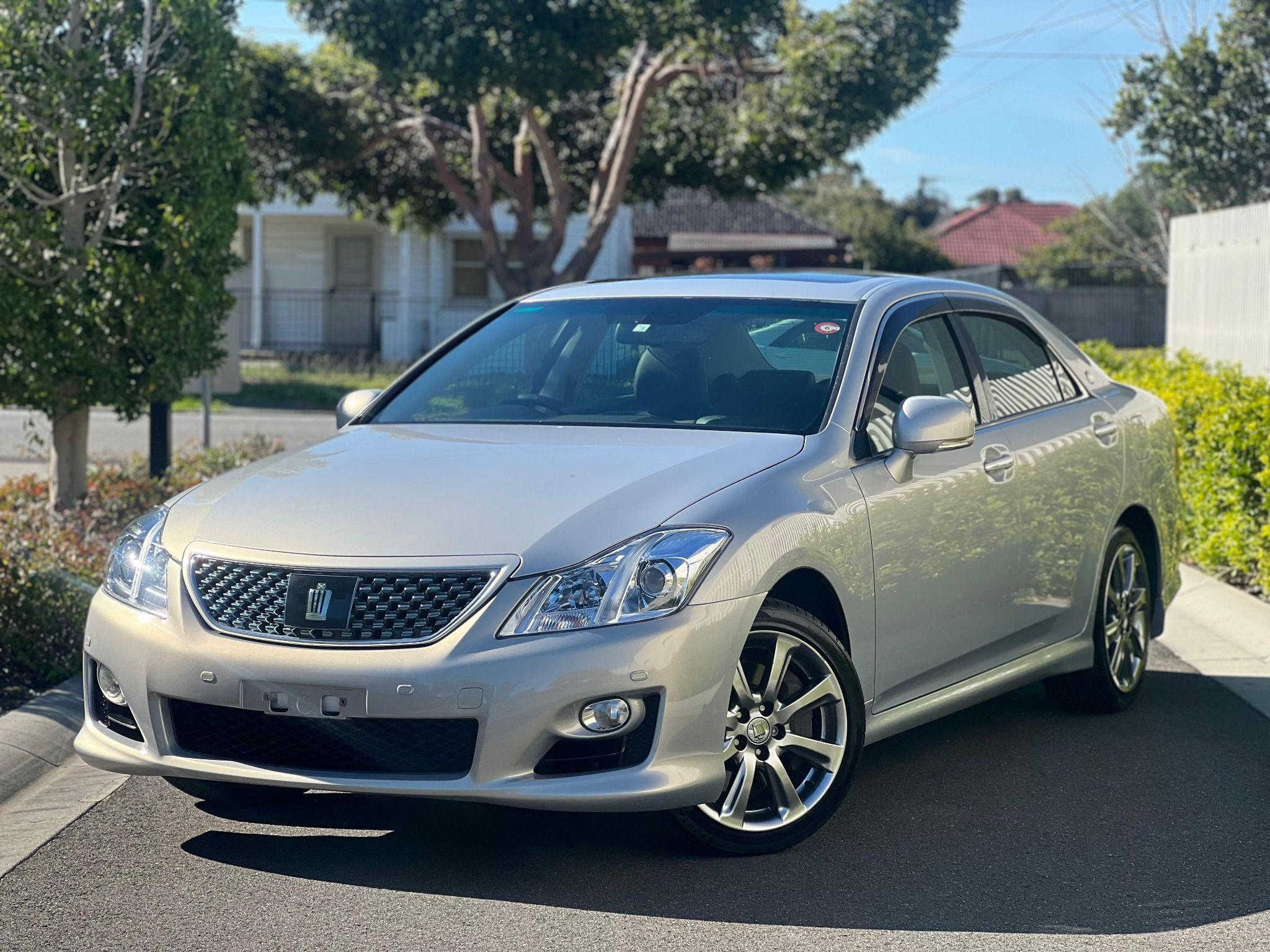 TOYOTA CROWN ATHLETE