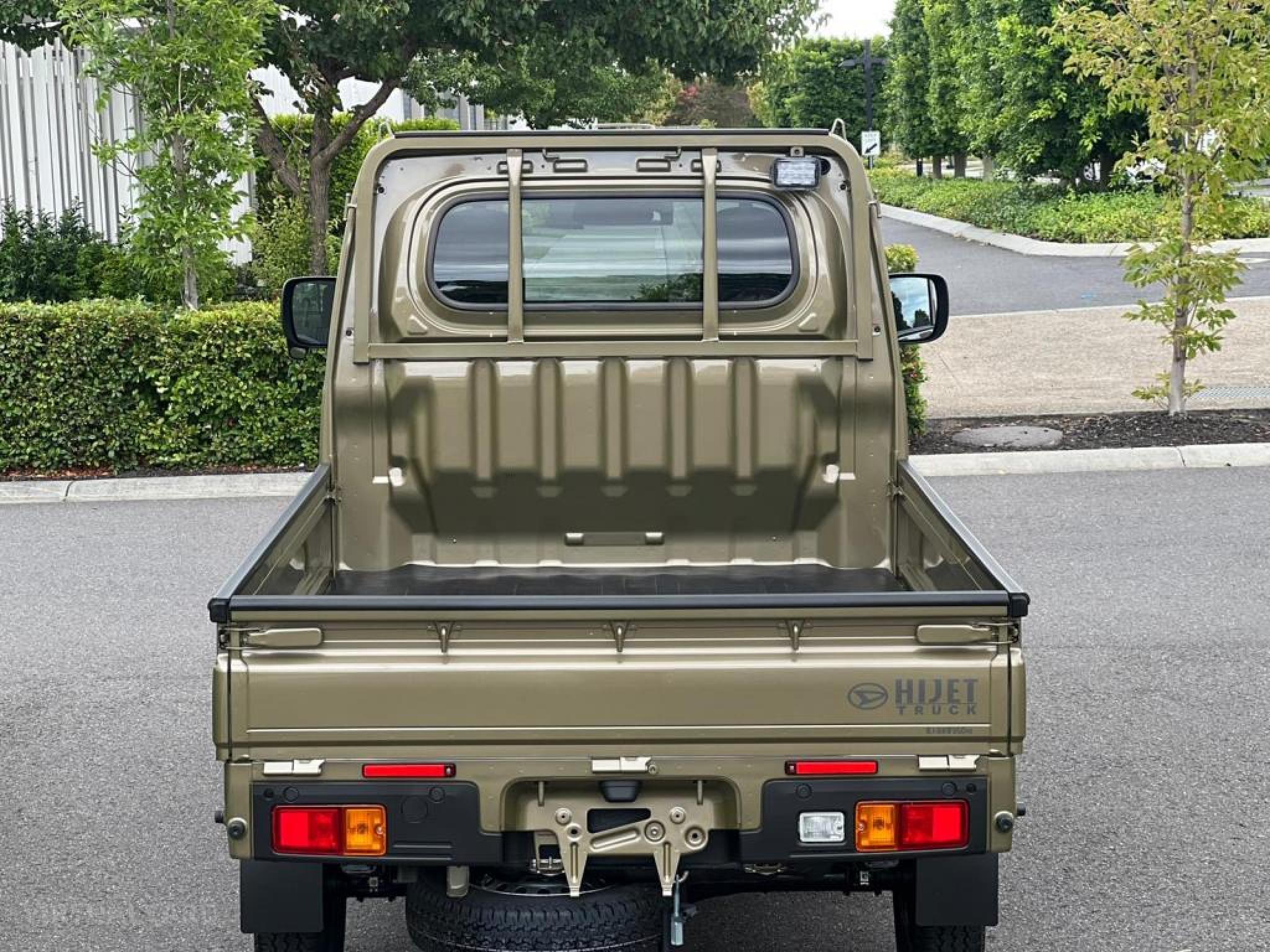 DAIHATSU HI-JET