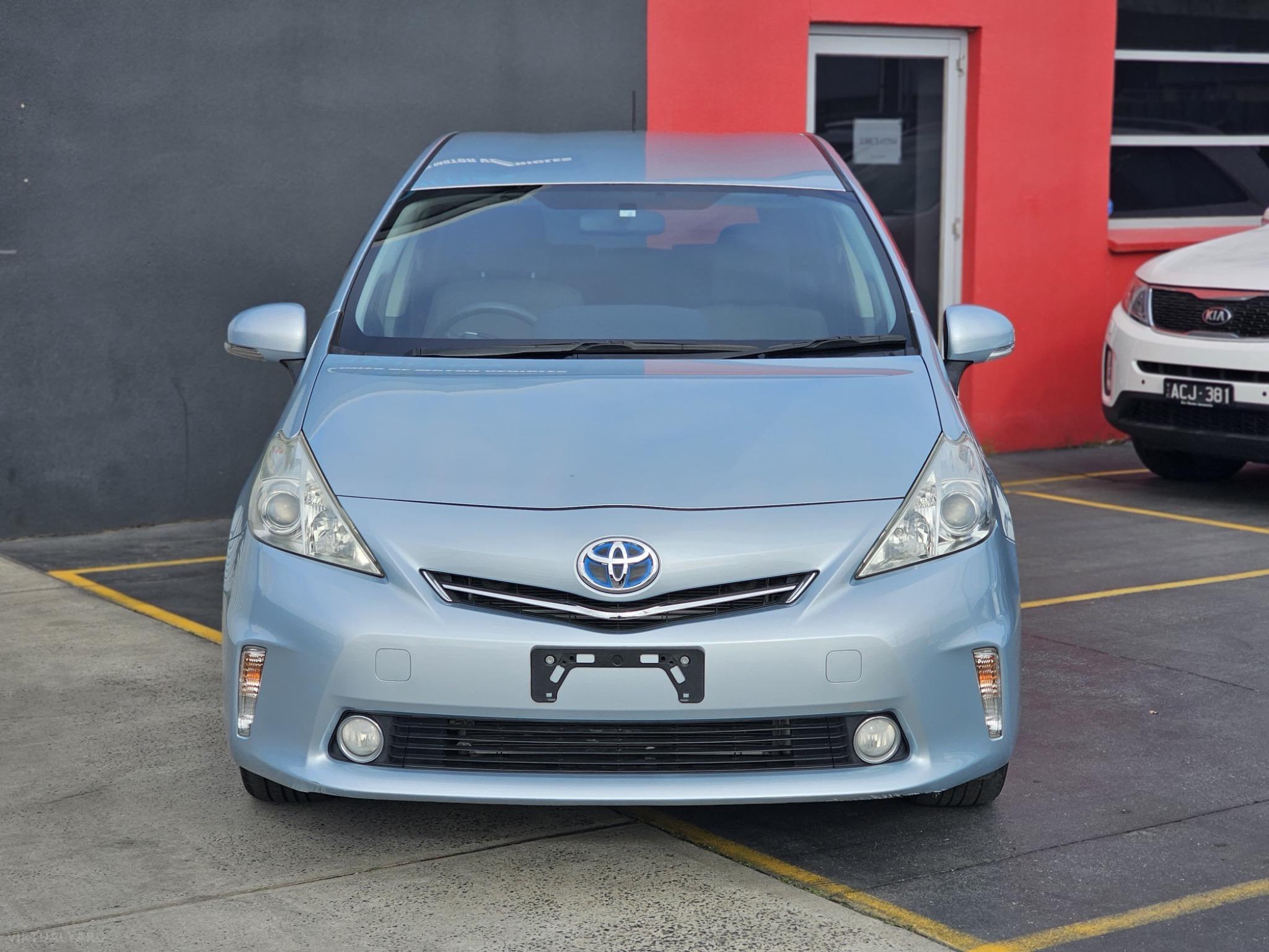 TOYOTA PRIUS ALPHA