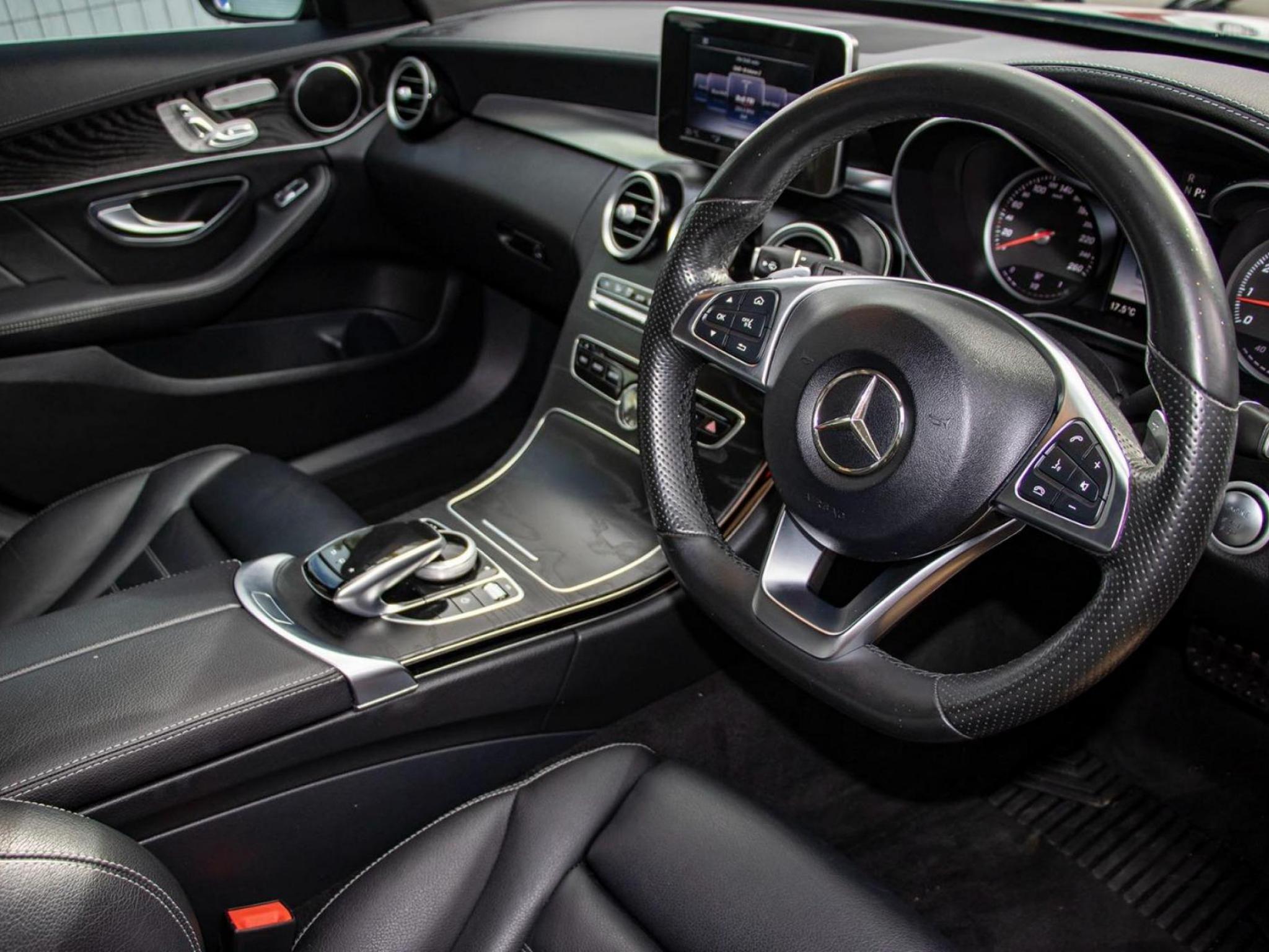 MERCEDES-BENZ C250