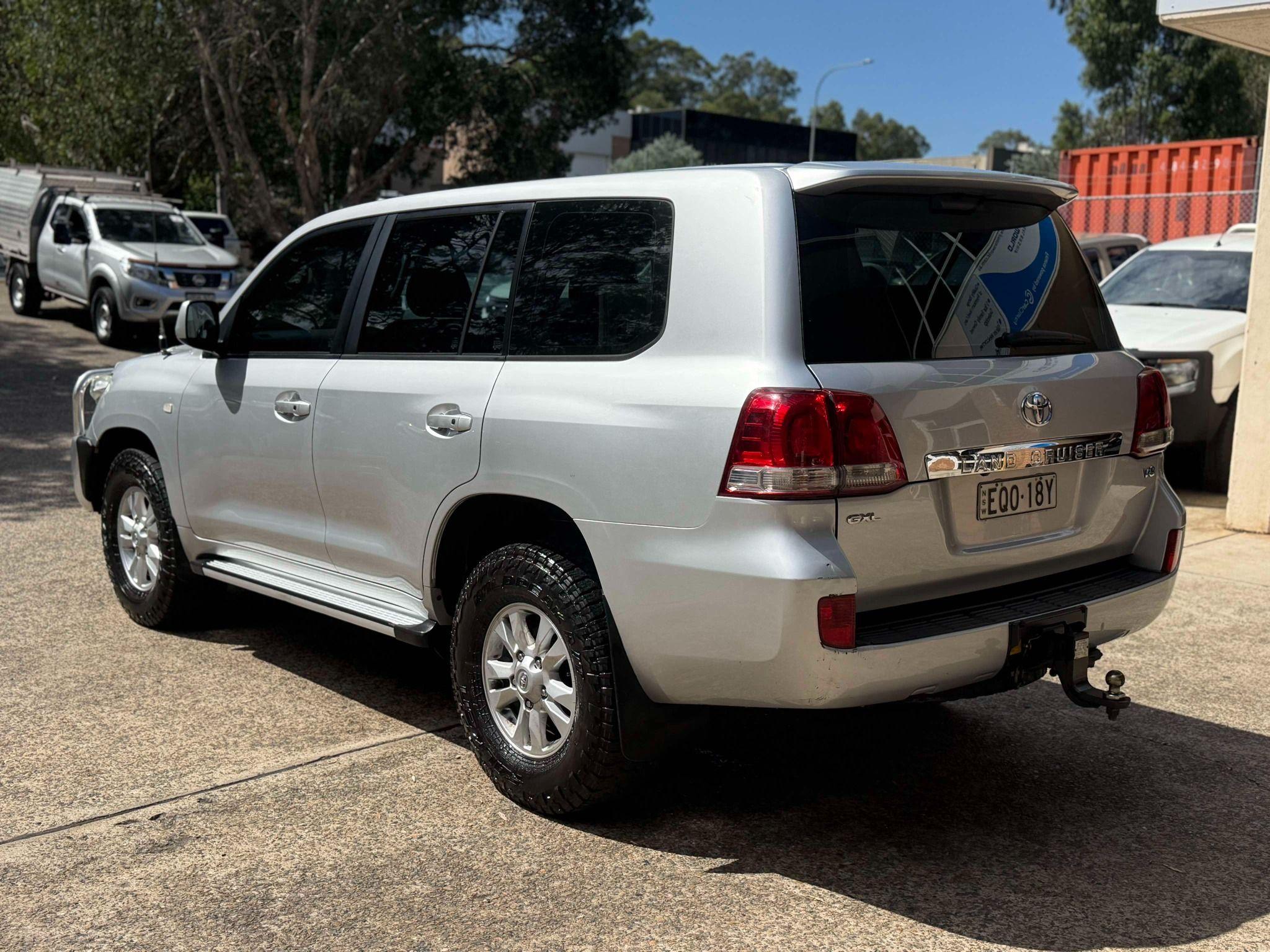 TOYOTA LANDCRUISER