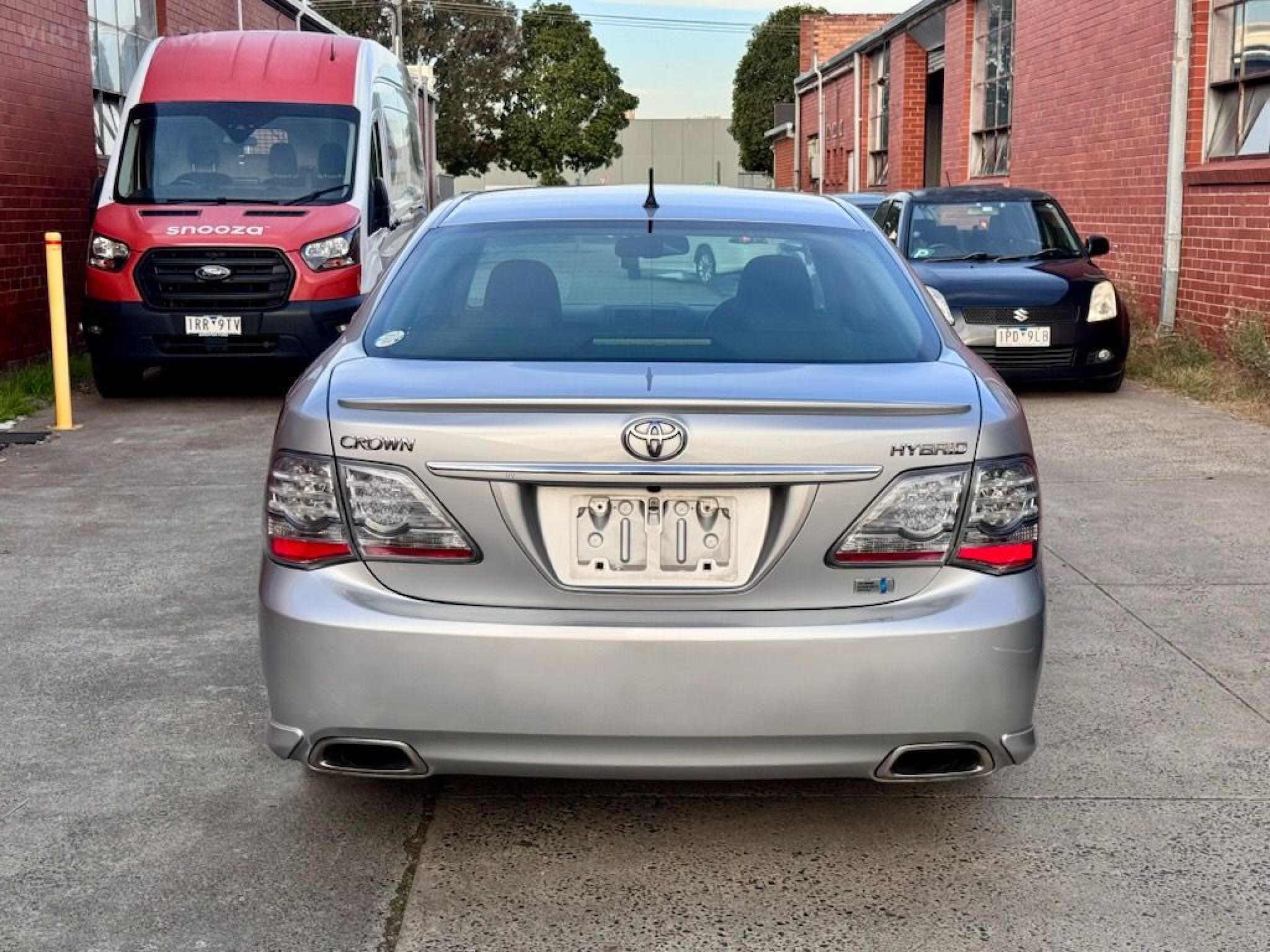 TOYOTA CROWN