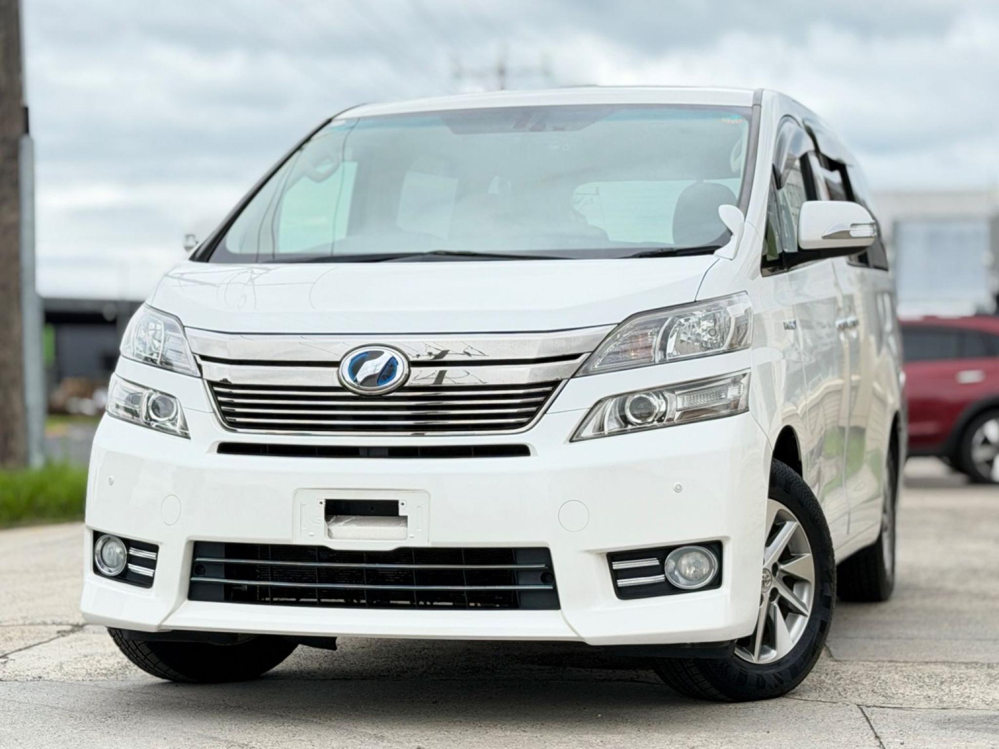 TOYOTA VELLFIRE