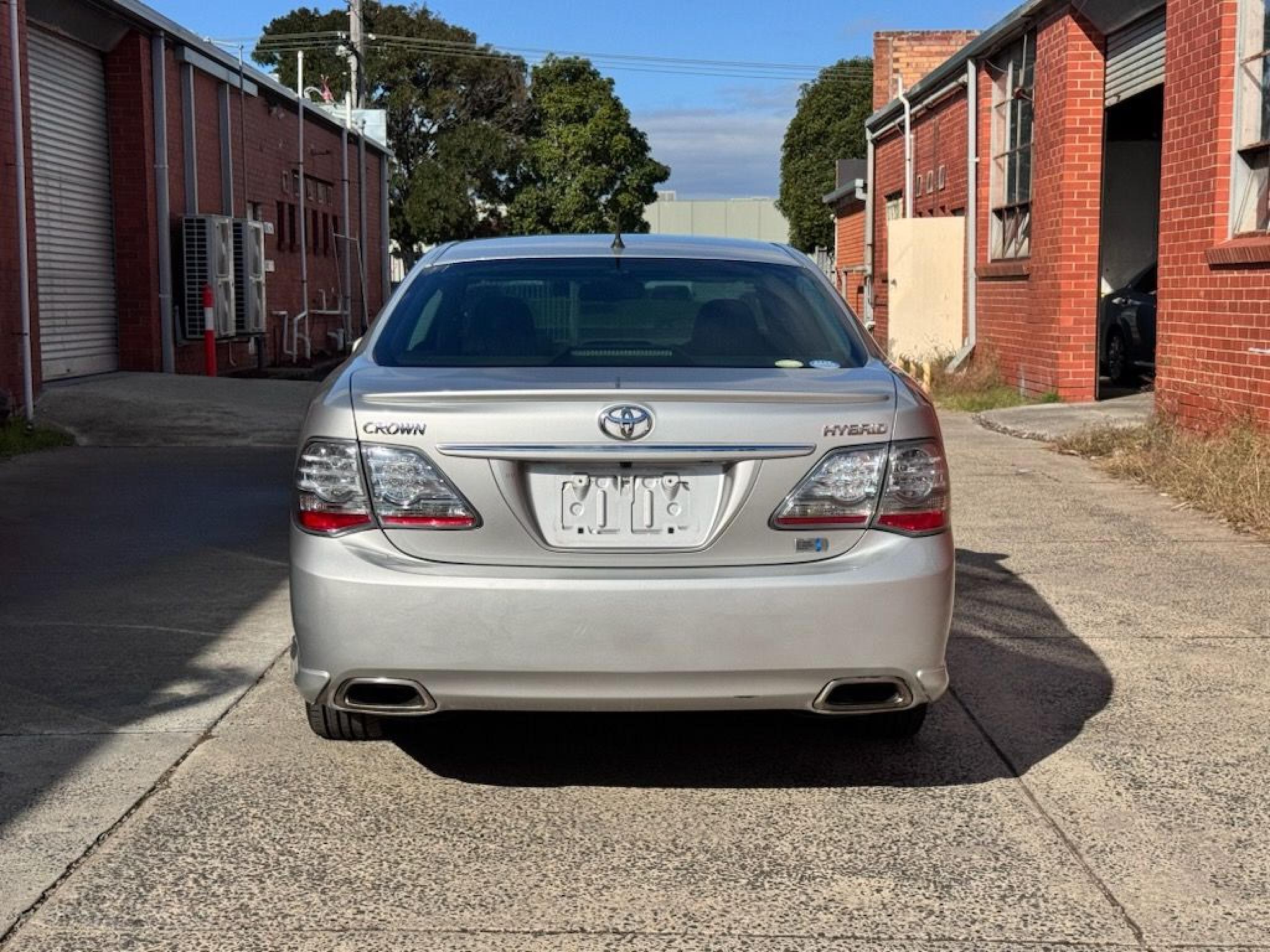 TOYOTA CROWN