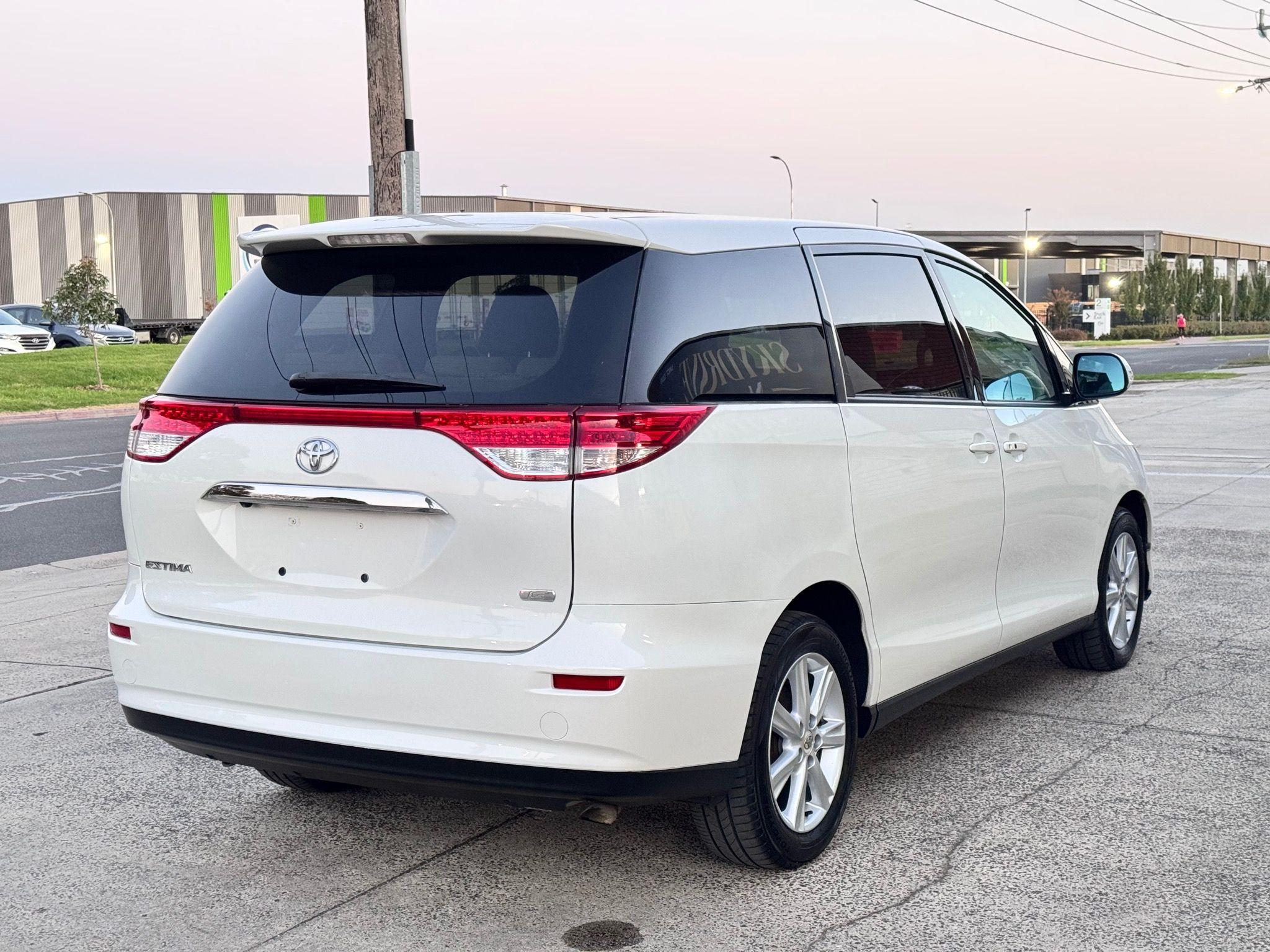 TOYOTA ESTIMA