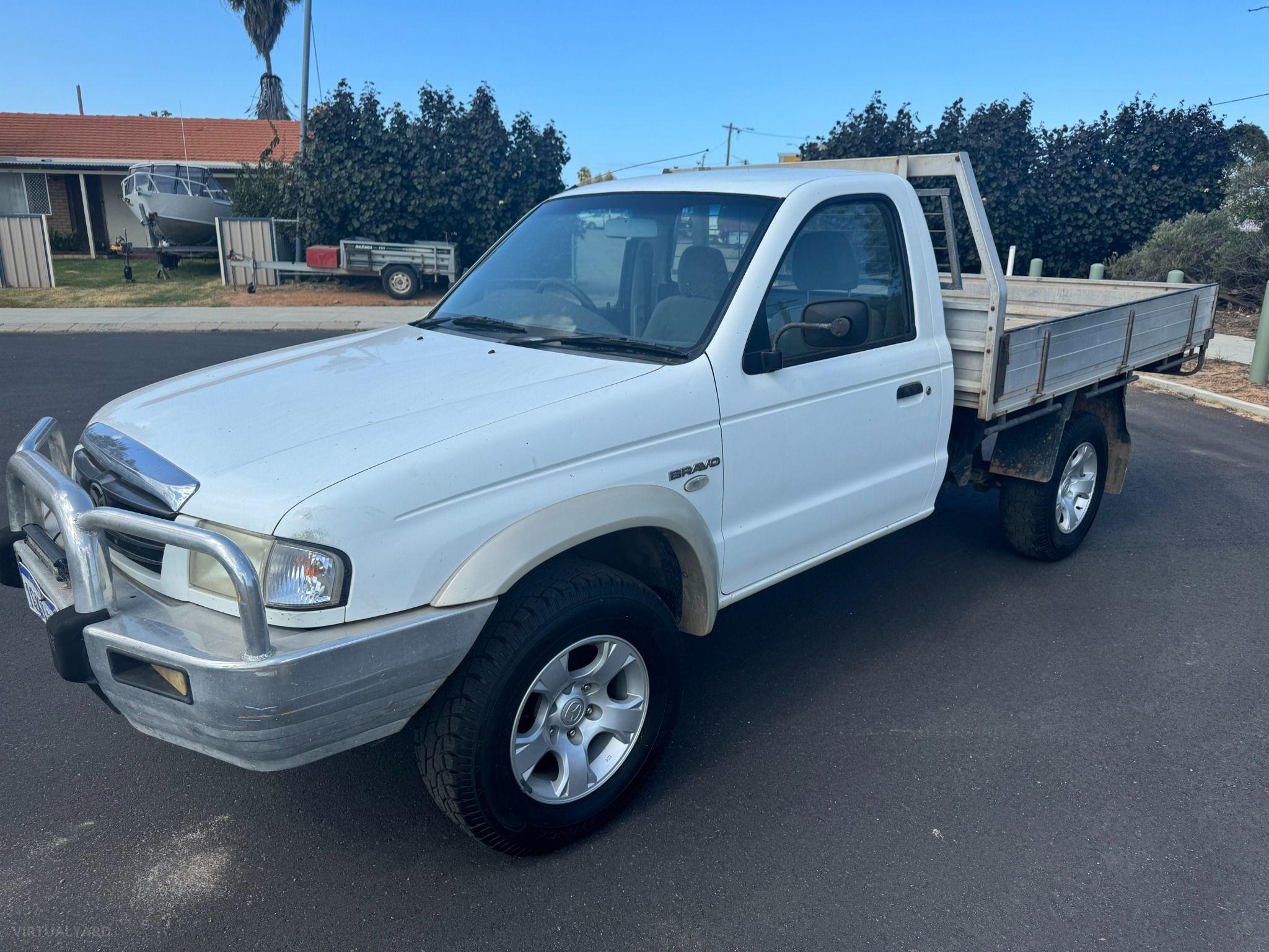 Mazda Bravo