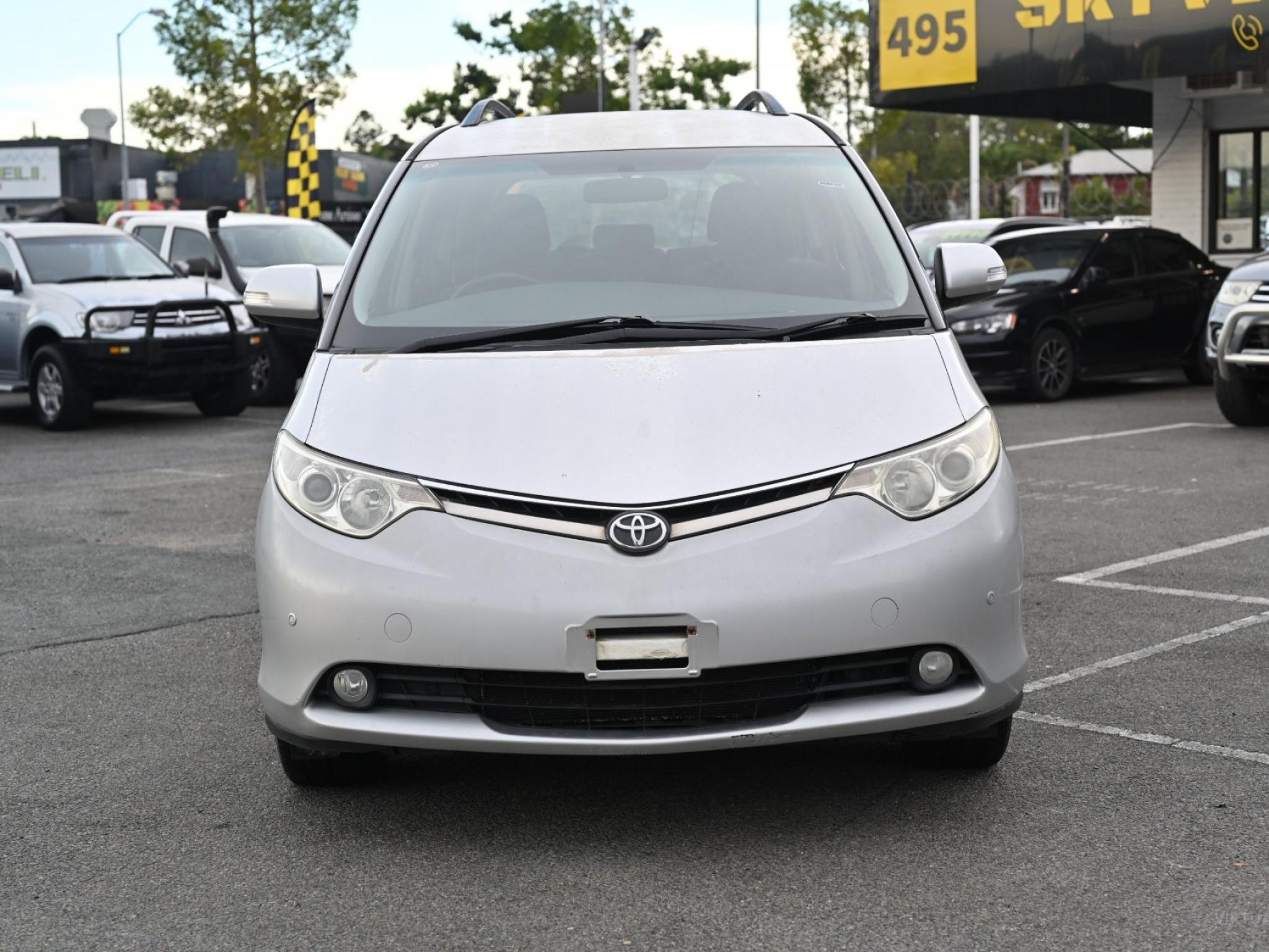 Toyota Tarago