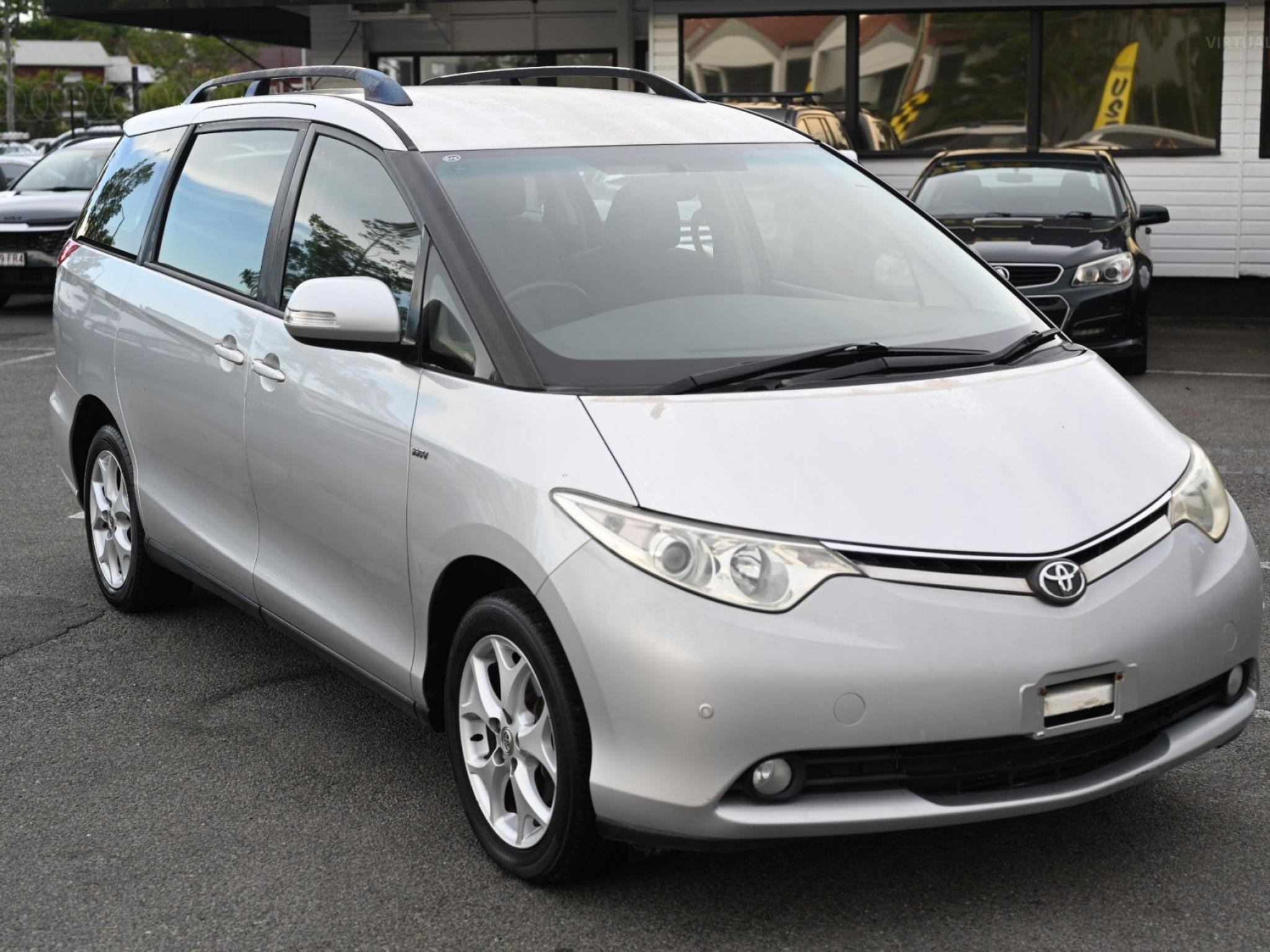 Toyota Tarago