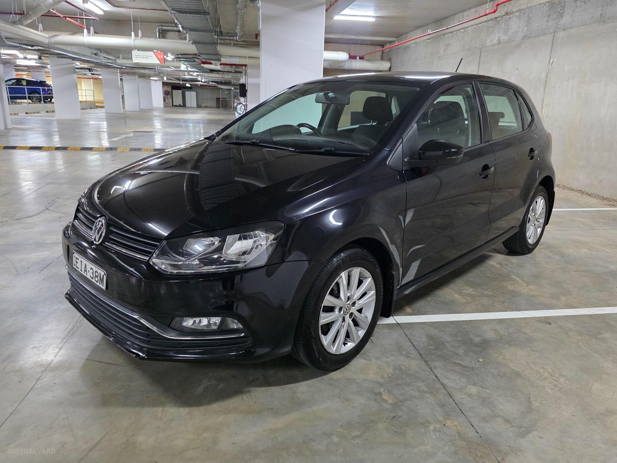 VOLKSWAGEN POLO