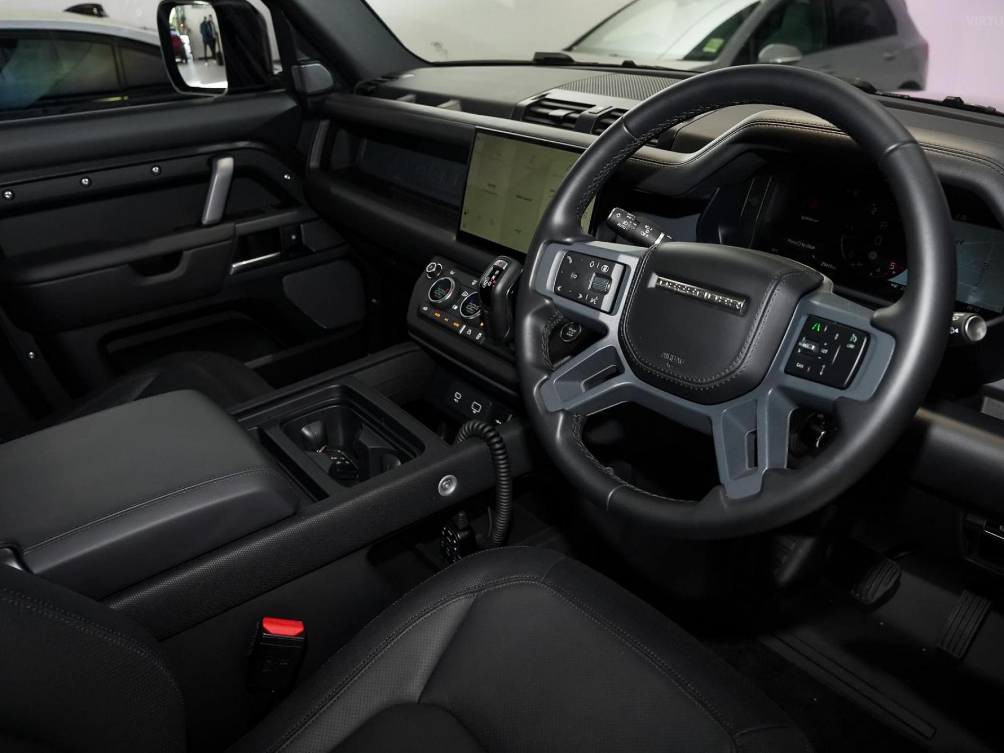 LAND ROVER DEFENDER