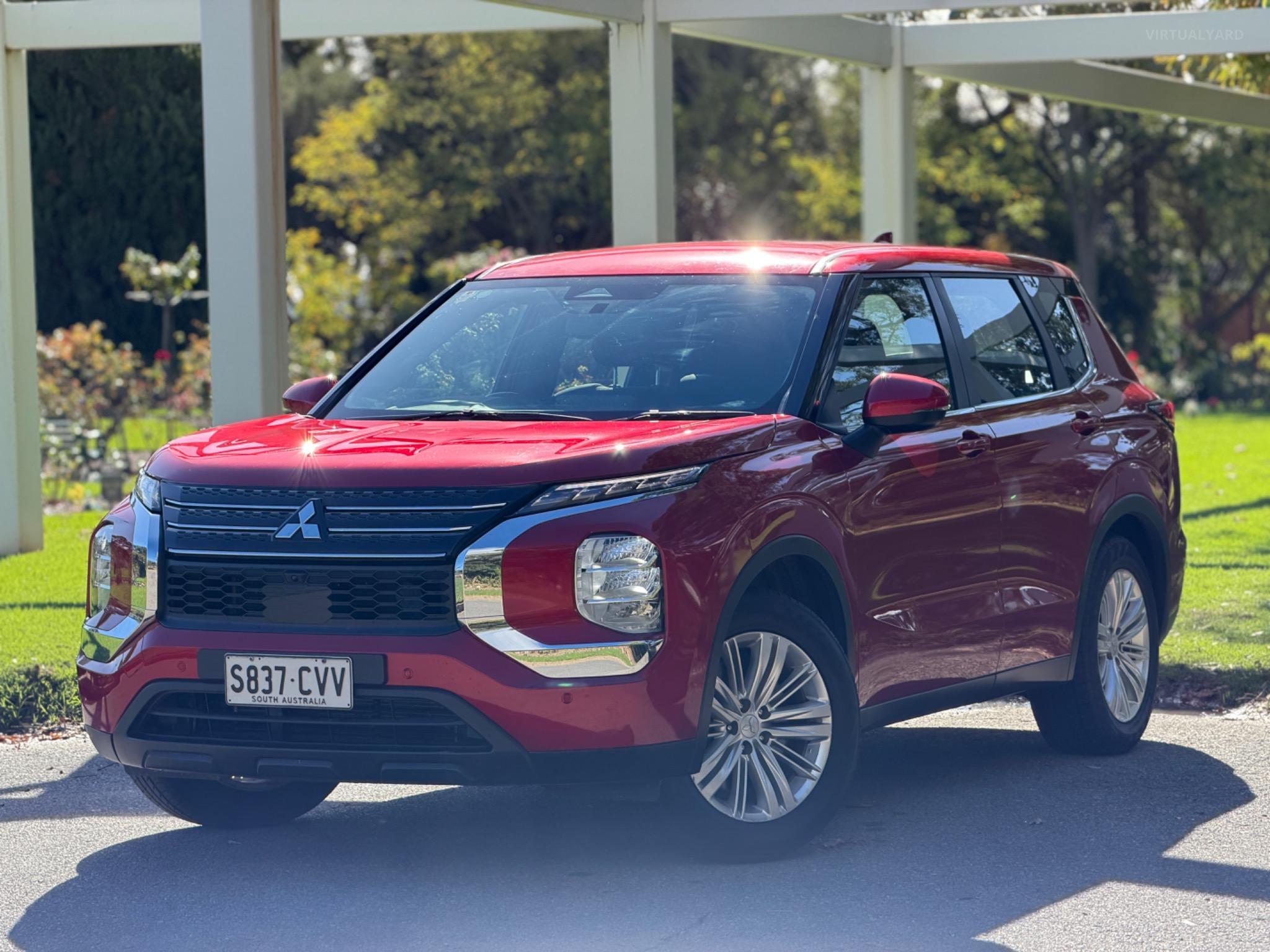 MITSUBISHI OUTLANDER